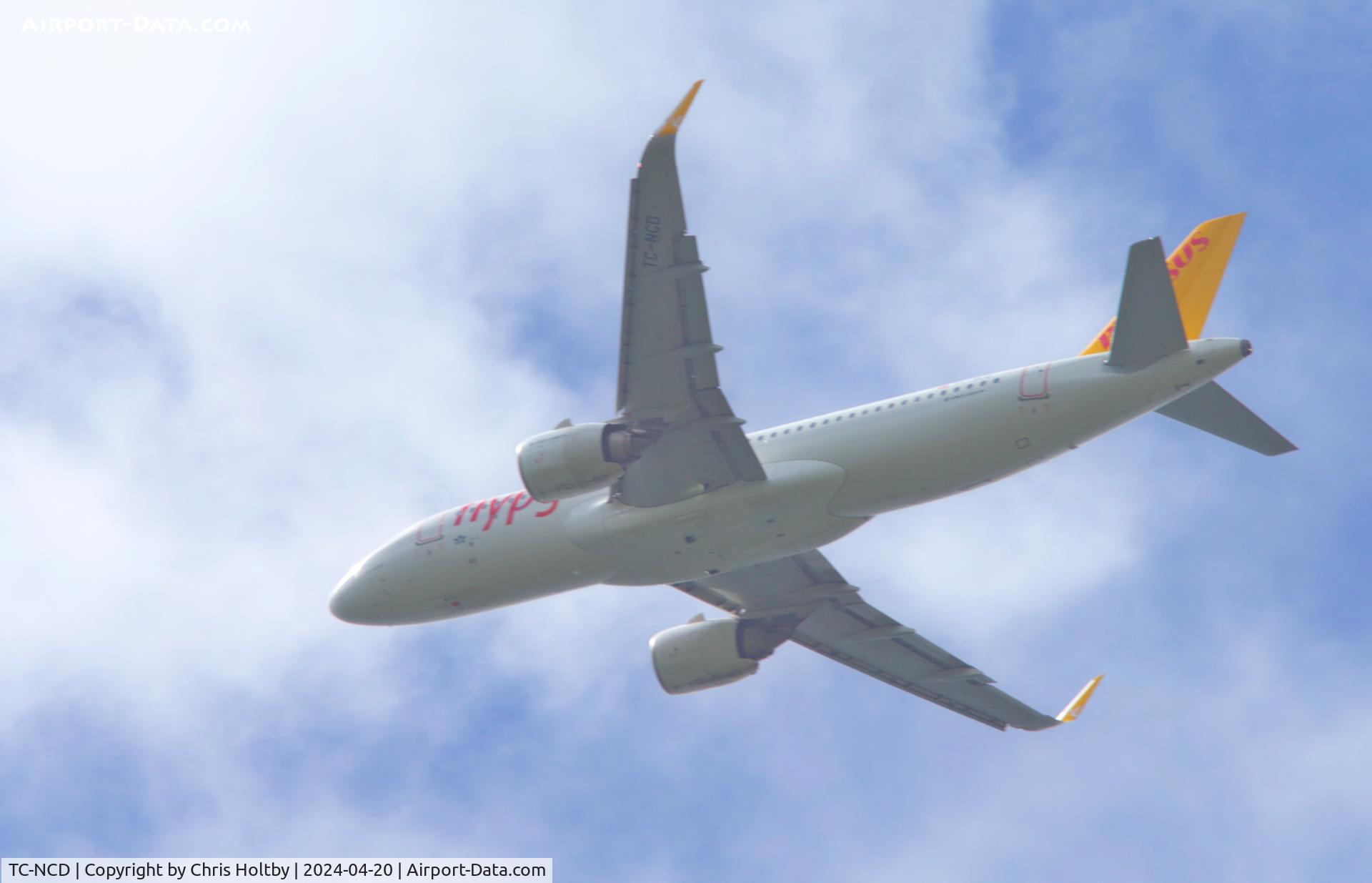 TC-NCD, 2019 Airbus A320-251 Neo C/N 9114, Over Amwell, Herts bound for Stansted, Essex