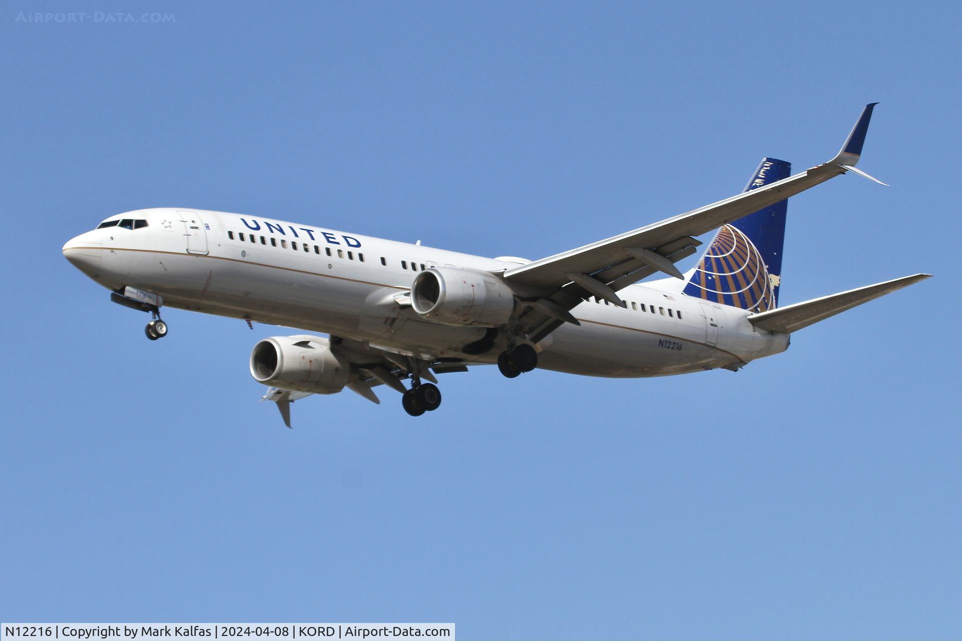 N12216, 1998 Boeing 737-824 C/N 28776, B738 United Airlines Boeing 737-823 N12216 UAL1254  DFW-ORD