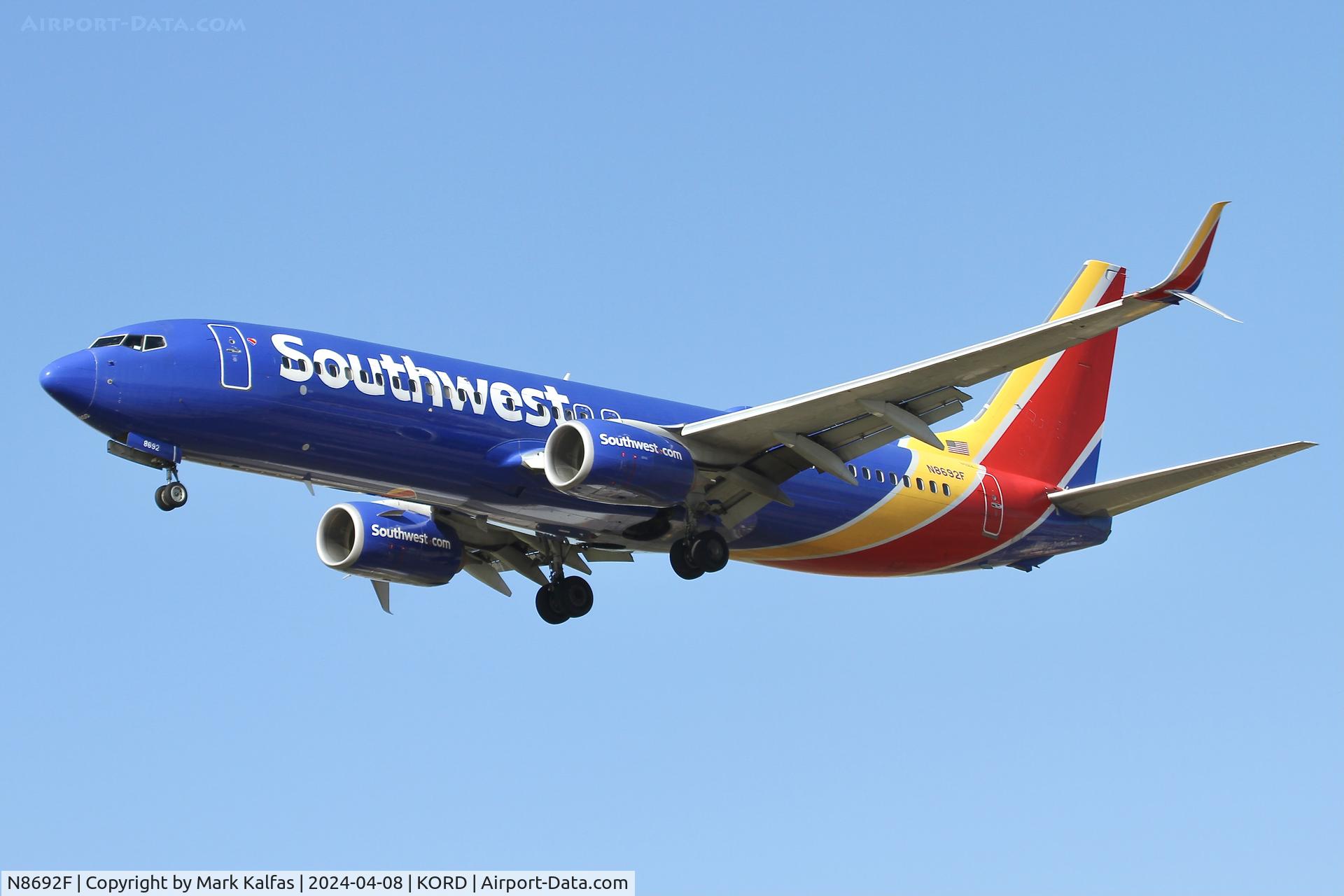 N8692F, 2016 Boeing 737-8H4 C/N 33942, b738 Southwest Airlines Boeing 737-8H4 N8692F SWA2569 PHX-ORD