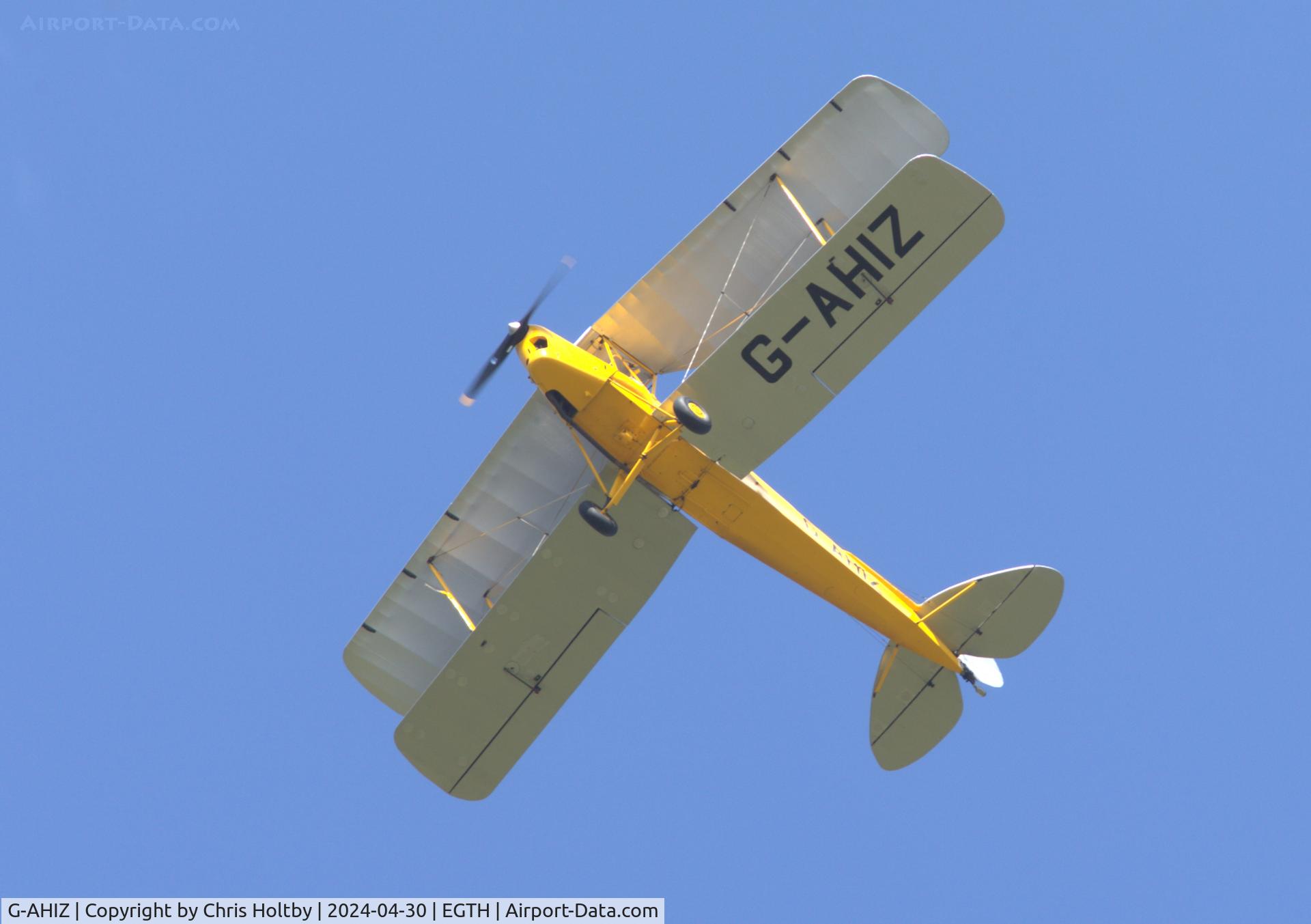 G-AHIZ, 1944 De Havilland DH-82A Tiger Moth II C/N 4610, Circuiting the airfield at Old Warden, Beds.
