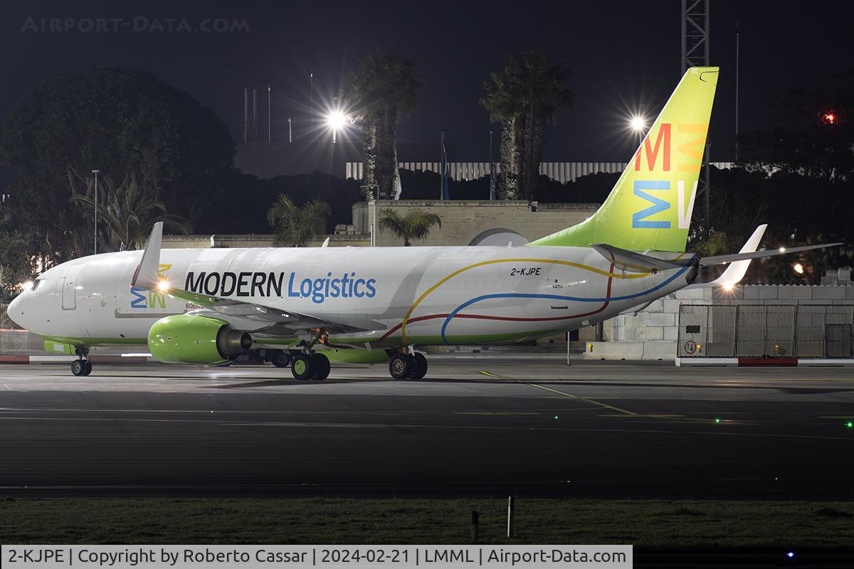 2-KJPE, 2003 Boeing 737-8AS(BCF) C/N 33550, Park 9