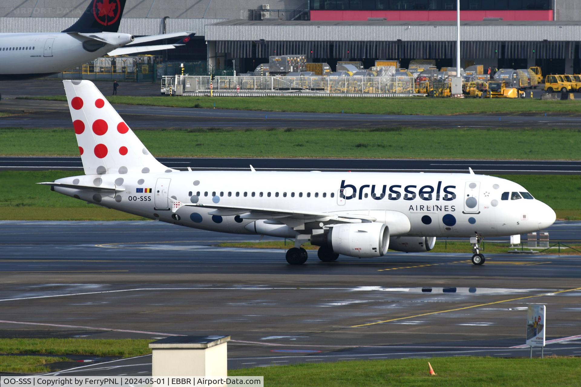 OO-SSS, 2003 Airbus A319-111 C/N 2030, Brussels A319 taxying-in after arrival