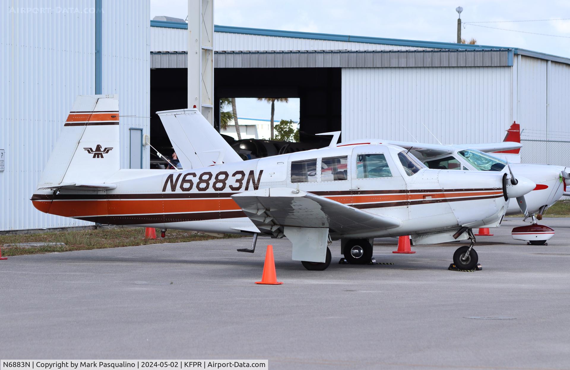 N6883N, 1968 Mooney M-20G Statesman C/N 680128, Mooney M20G