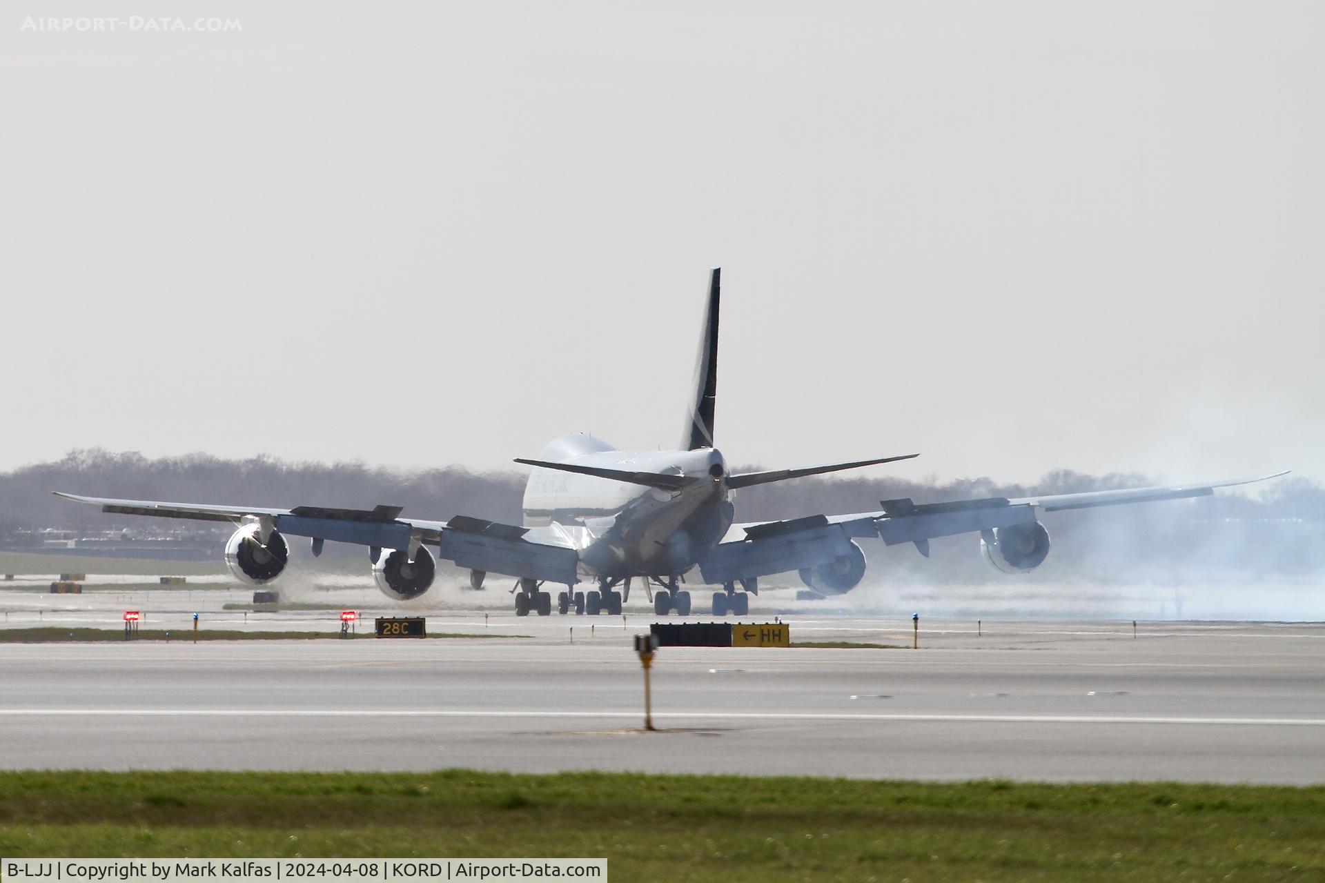 B-LJJ, 2012 Boeing 747-867F/SCD C/N 39246, B748 Cathay Pacific Cargo Boeing 747-867F/SCD B-LJJ CPA98 JFK-ORD srriving on 28C KORD