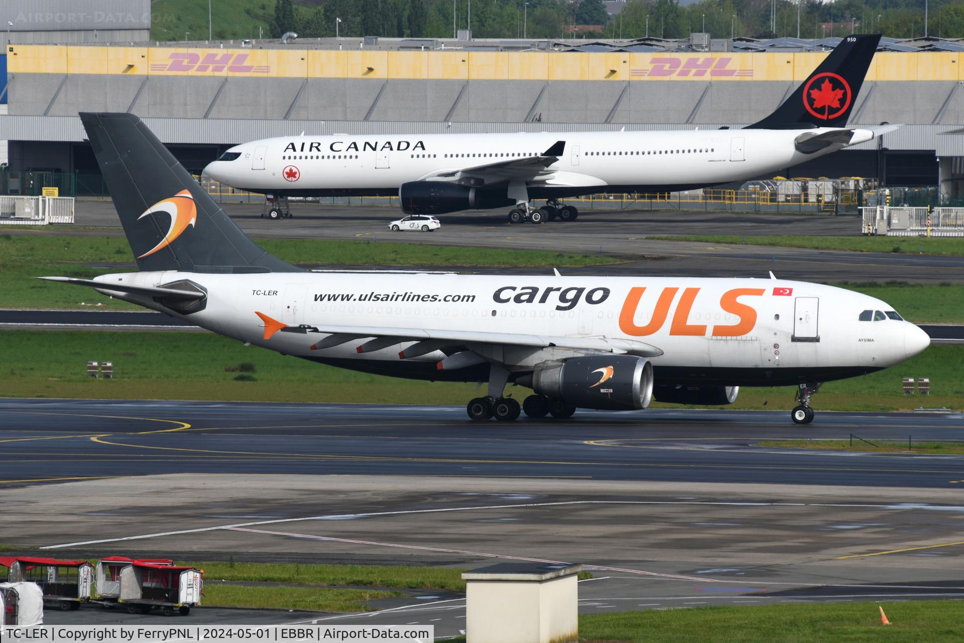 TC-LER, 1992 Airbus A310-308F C/N 646, ULS A310 freighter taxying for departure