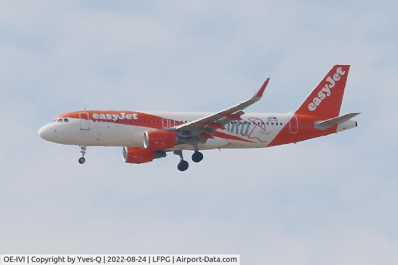 OE-IVI, 2016 Airbus A320-214 C/N 7490, Airbus A320-214, On final rwy 08R, Roissy Charles De Gaulle airport (LFPG-CDG)