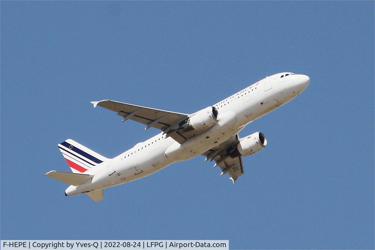 F-HEPE, 2010 Airbus A320-214 C/N 4298, Airbus A320-214, Climbing from rwy 06R, Roissy Charles De Gaulle airport (LFPG-CDG)