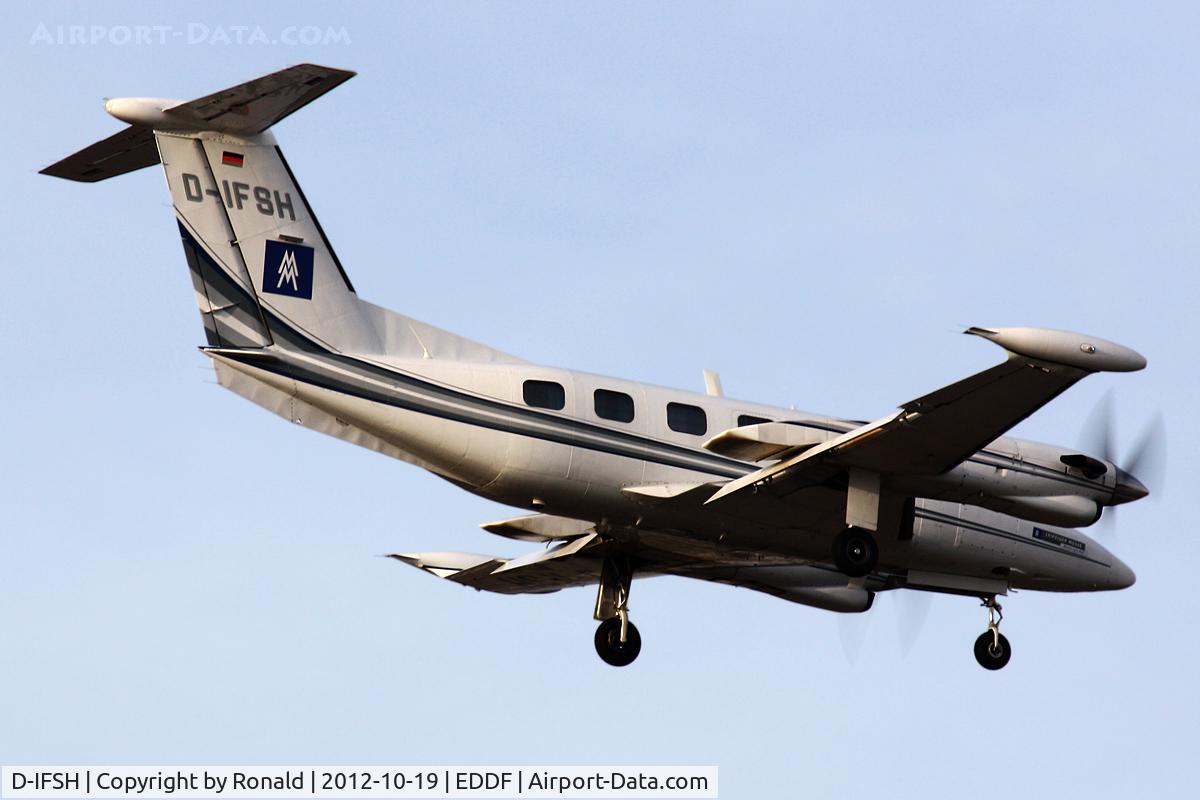 D-IFSH, 1984 Piper PA-42-720 Cheyenne IIIA C/N 42-5501014, at fra