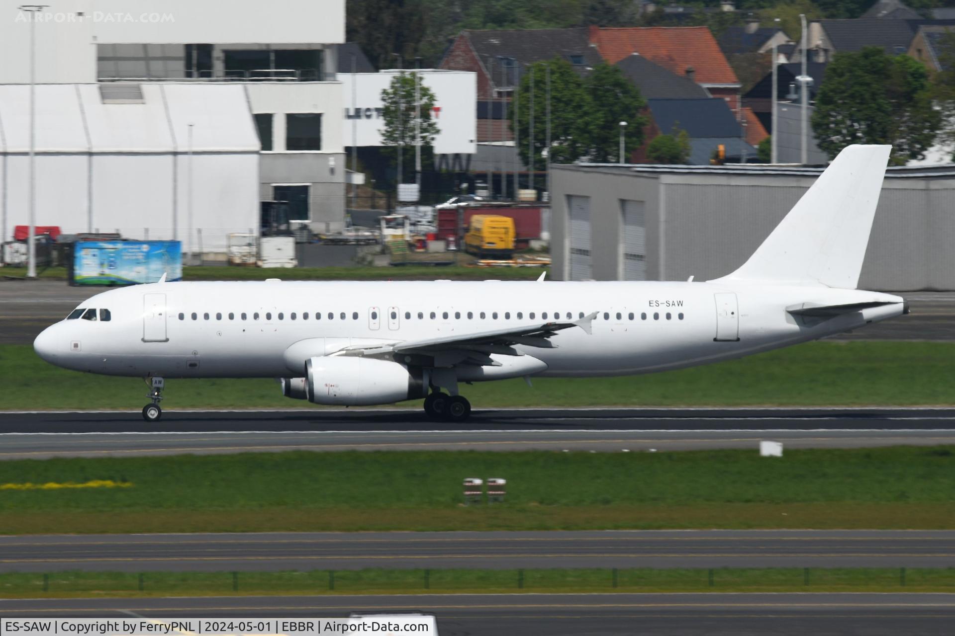 ES-SAW, 2001 Airbus A320-232 C/N 1663, SmartLynx A320 operating for TUI