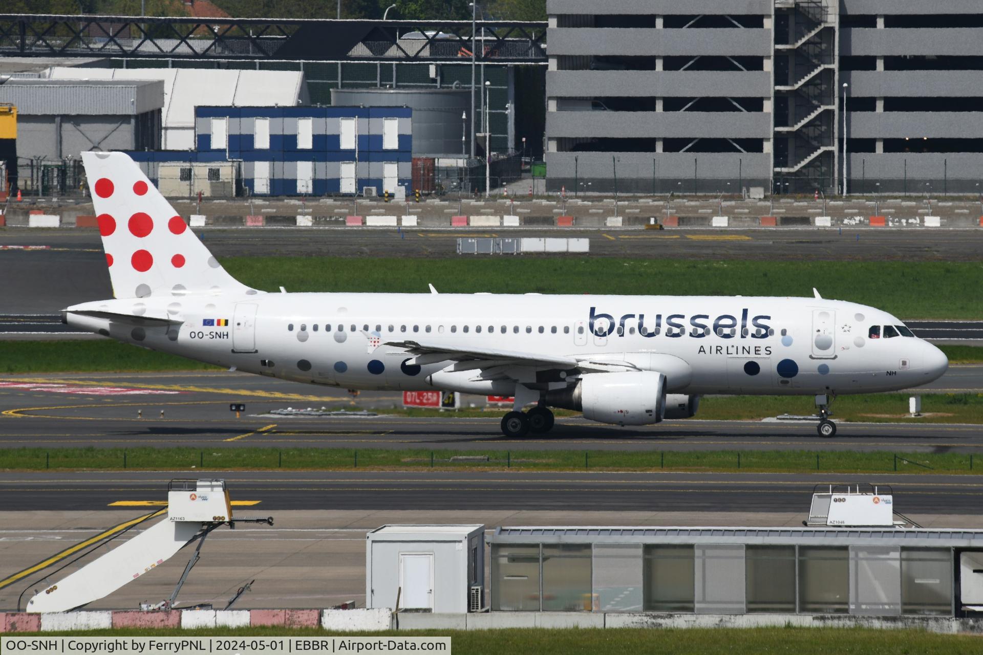 OO-SNH, 2004 Airbus A320-214 C/N 2207, Brussels Airlines A320