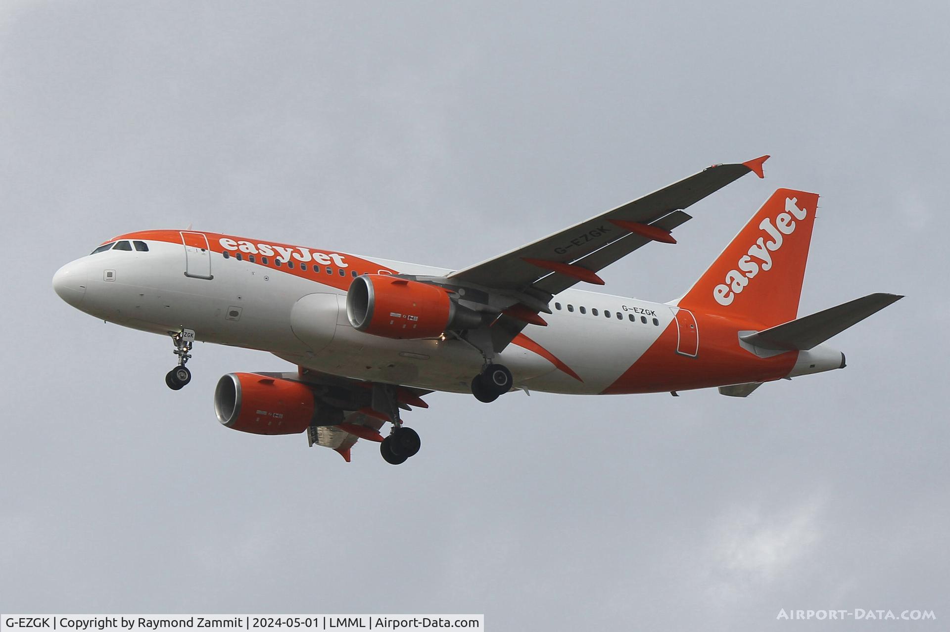 G-EZGK, 2011 Airbus A319-111 C/N 4717, A319 G-EZGK Easyjet