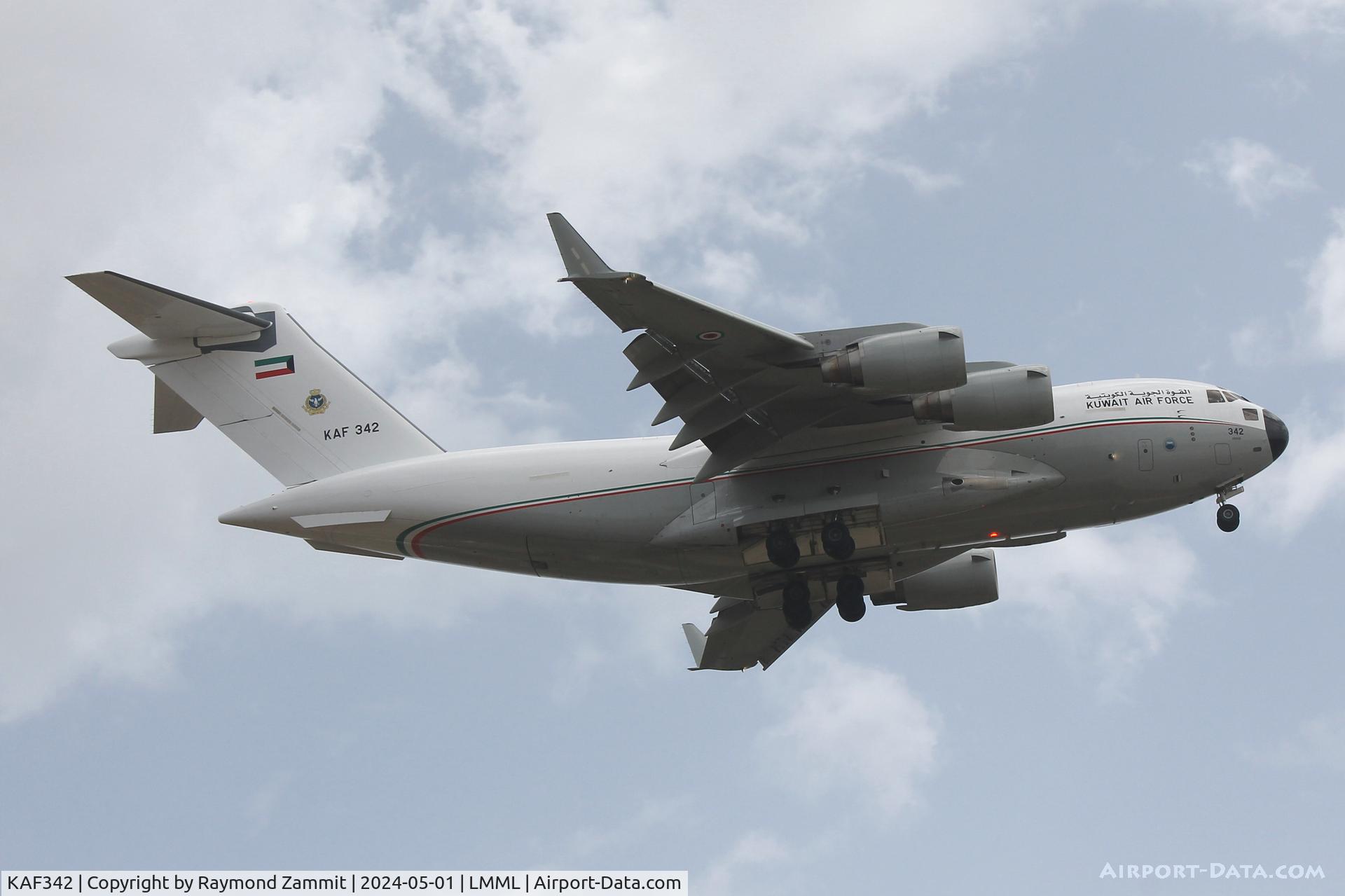 KAF342, 2013 Boeing C-17A Globemaster III C/N F-264/KAF-1, Boeing C-17A Globemaster III KAF342 Kuwait Air Force