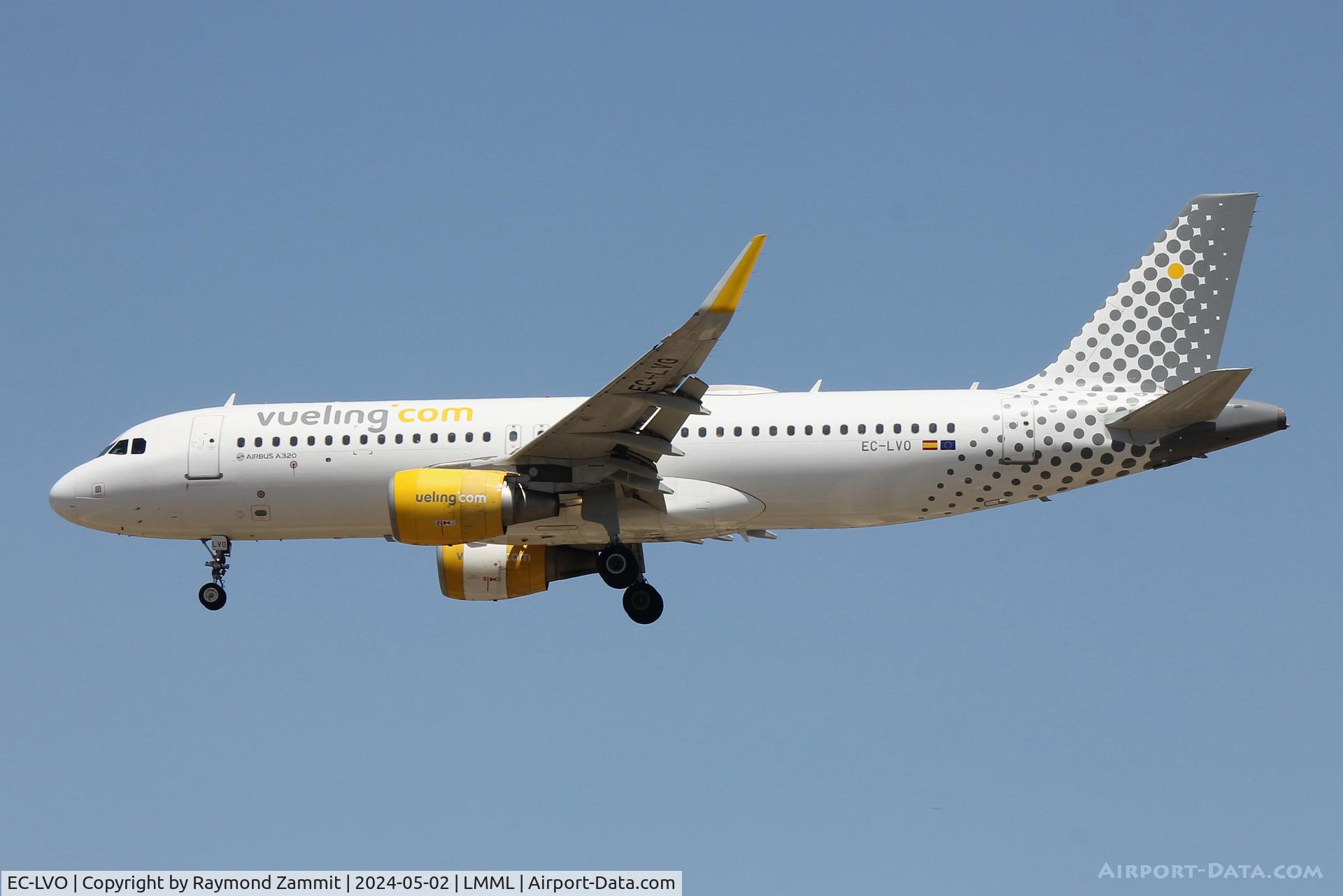 EC-LVO, 2013 Airbus A320-214 C/N 5533, A320 EC-LVO  Vueling