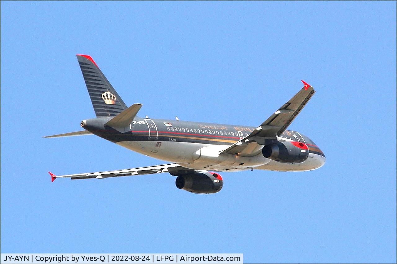 JY-AYN, 2009 Airbus A319-132 C/N 3803, Airbus A319-132, Climbing from rwy 09R, Roissy Charles De Gaulle airport (LFPG-CDG)