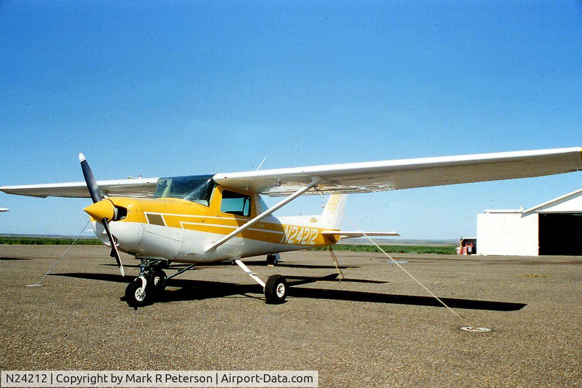 N24212, 1998 Boeing 737-824 C/N 28772, As C152 arrived in Scobey, later exported to Canada and lost