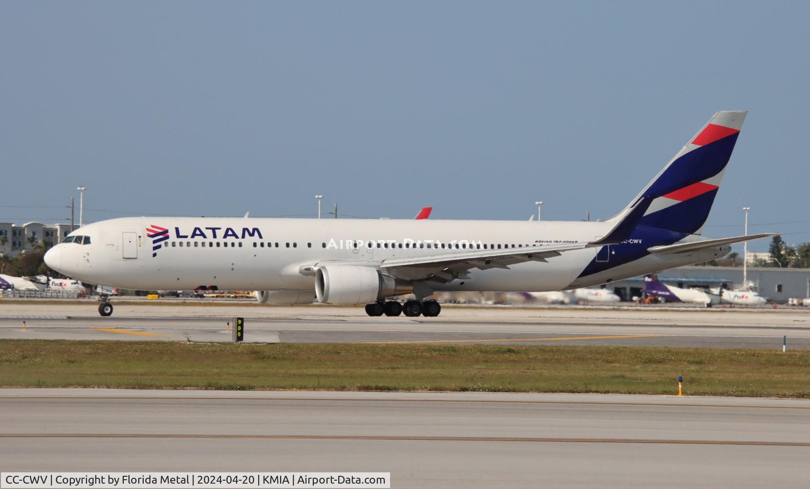 CC-CWV, 2007 Boeing 767-316/ER C/N 35230, LATAM 763 zx MIA-LIM /SPJC to Lima Peru