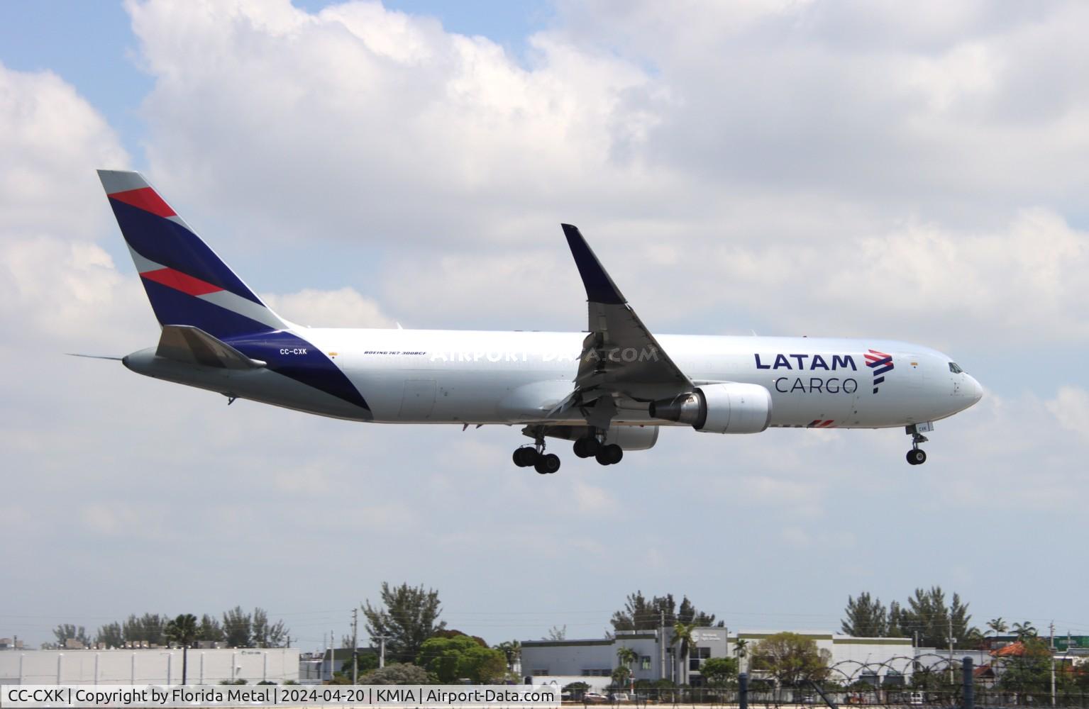 CC-CXK, 2010 Boeing 767-316/ER C/N 37802, LATAM Cargo 767-300F zx SJO /MROC - MIA arriving from San Jose Costa Rica