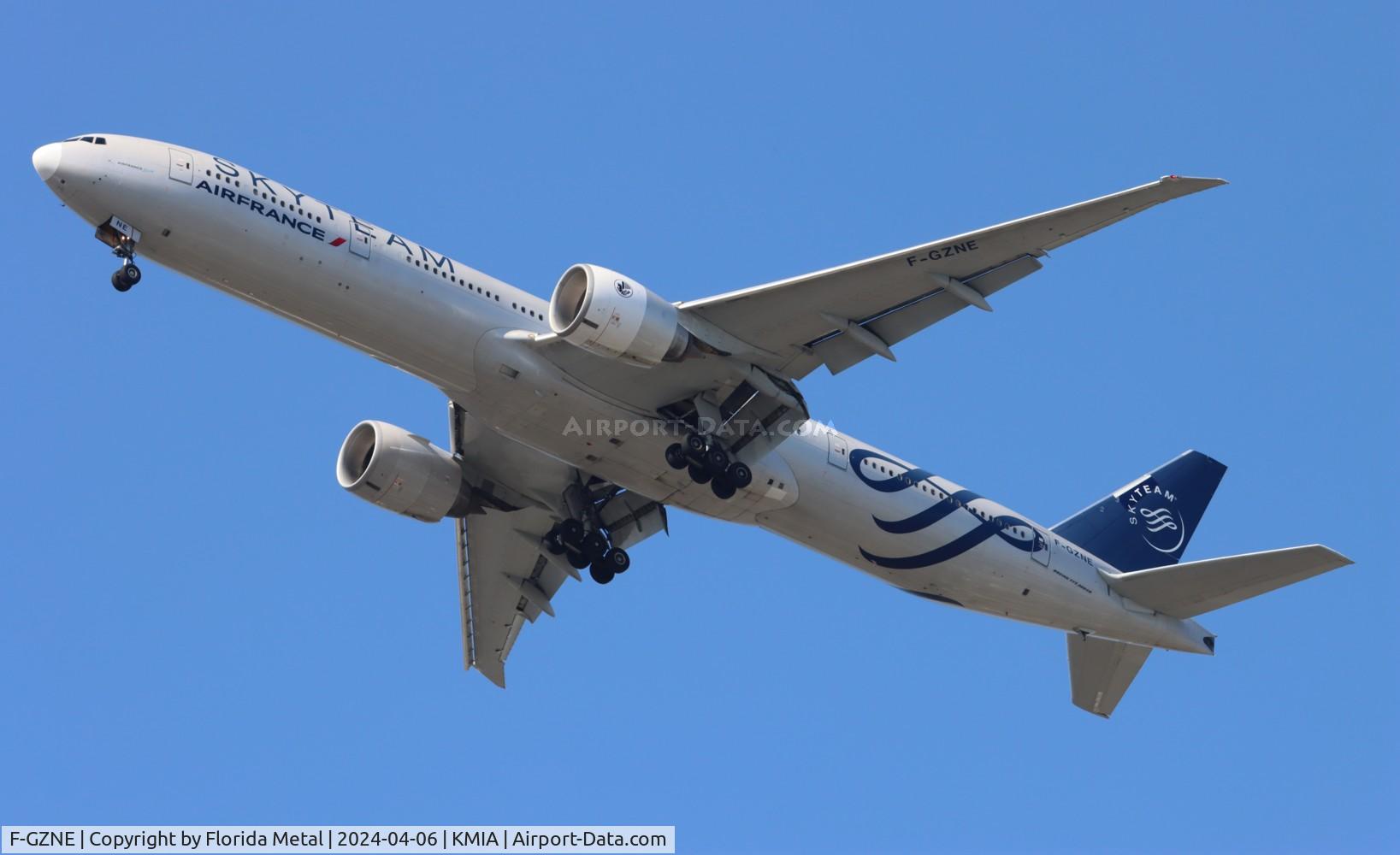 F-GZNE, 2009 Boeing 777-328/ER C/N 37432, AFR 773 zx CDG /LFPG - MIA in from Paris Charles De Gaulle France