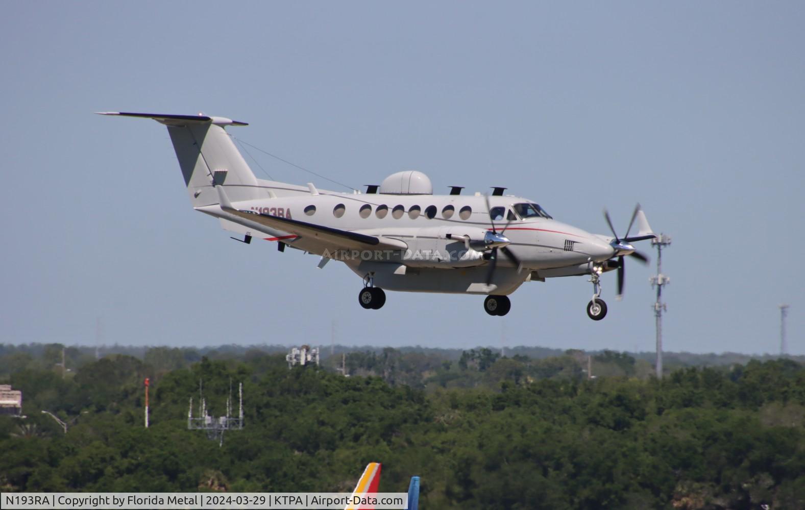 N193RA, 1993 Beech B300 King Air C/N FL105, King Air 300 zx