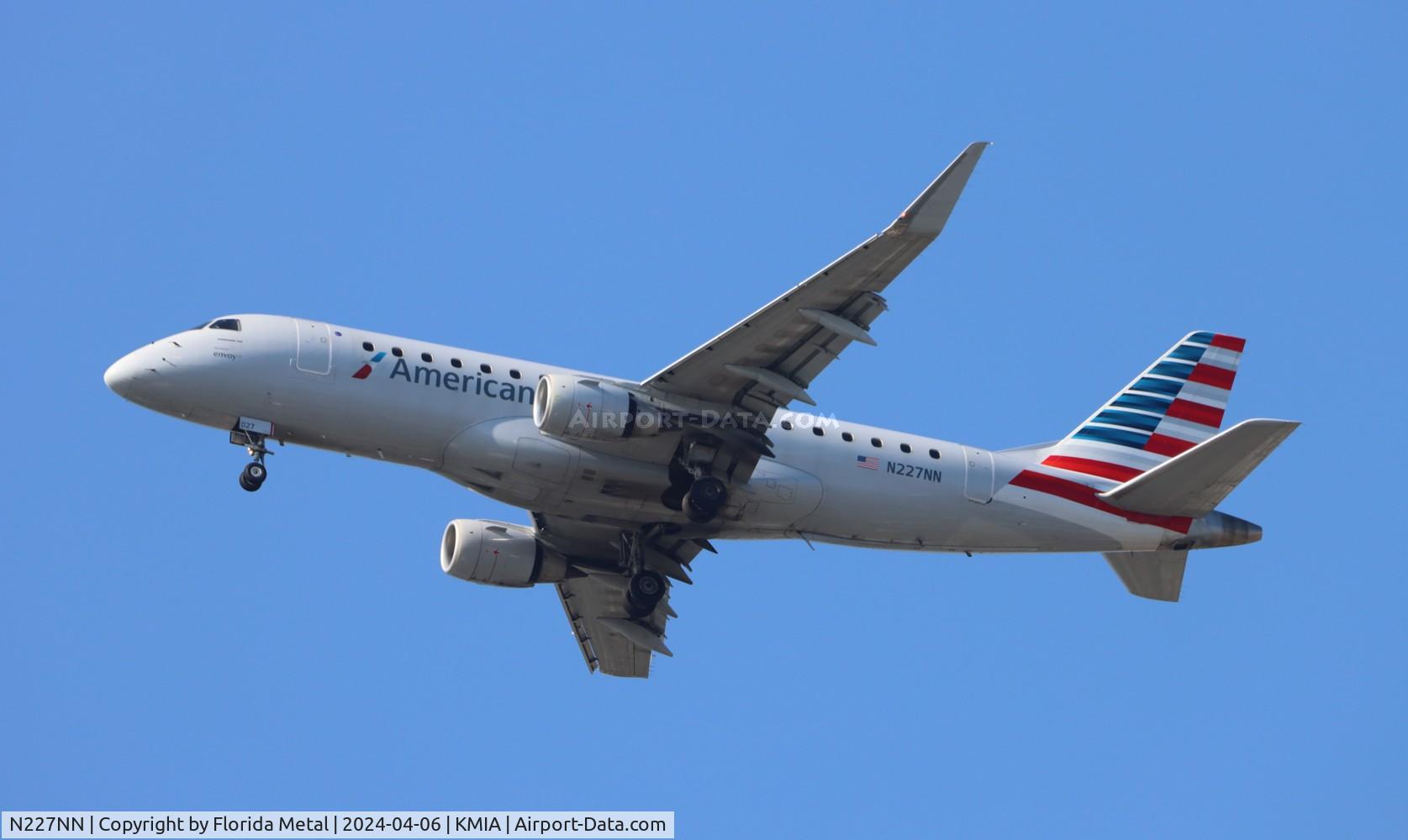 N227NN, 2016 Embraer 170LR (ERJ-170-100LR) C/N 17000543, ENY/AE E175 zx SAV-MIA