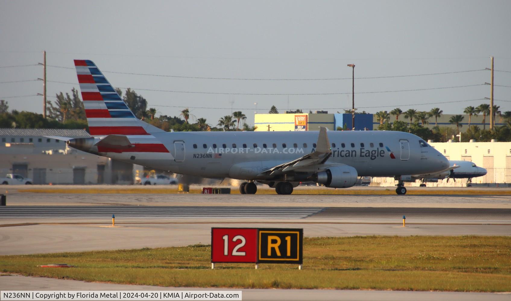 N236NN, 2016 Embraer 175LR (ERJ-170-200LR) C/N 17000572, ENY/AE E175 zx MIA-GSP
