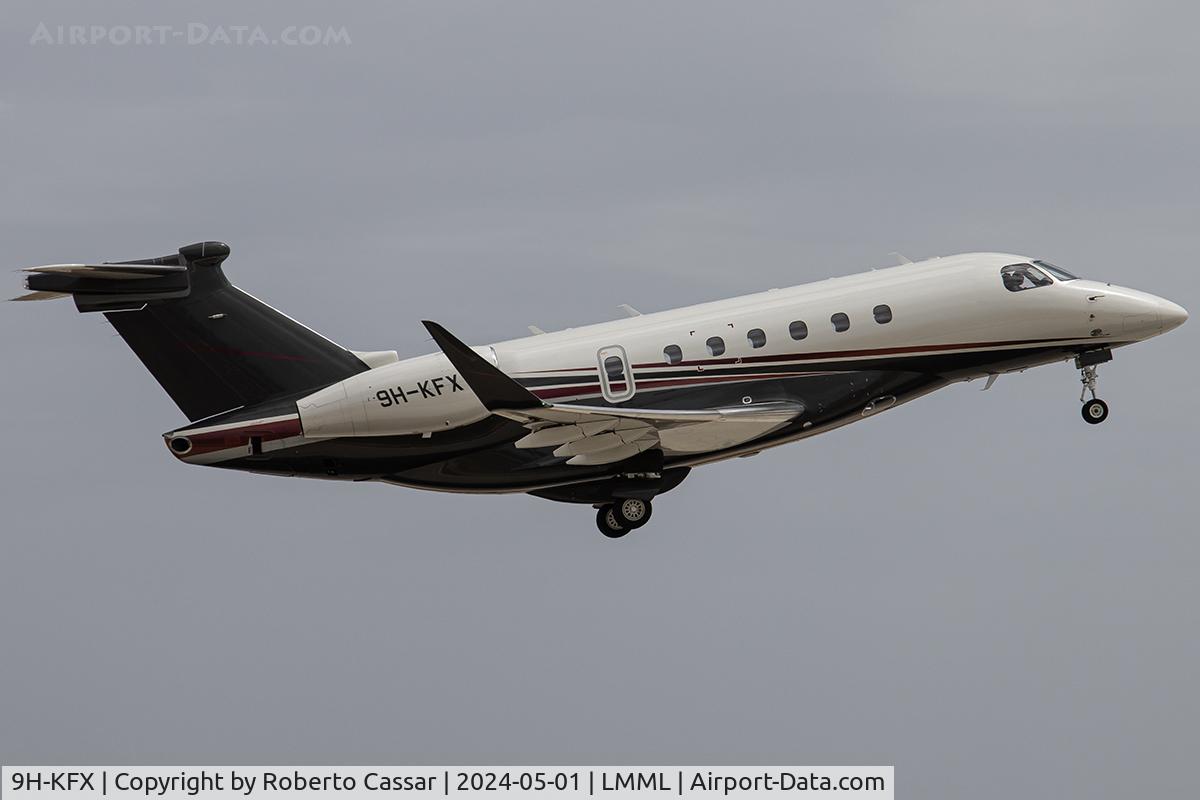 9H-KFX, 2021 Embraer EMB-550 Praetor 600 C/N 55020152, Runway 13