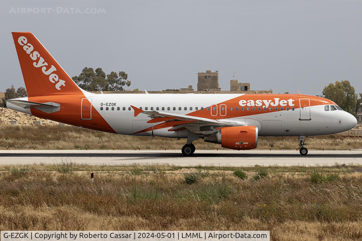 G-EZGK, 2011 Airbus A319-111 C/N 4717, Runway 13