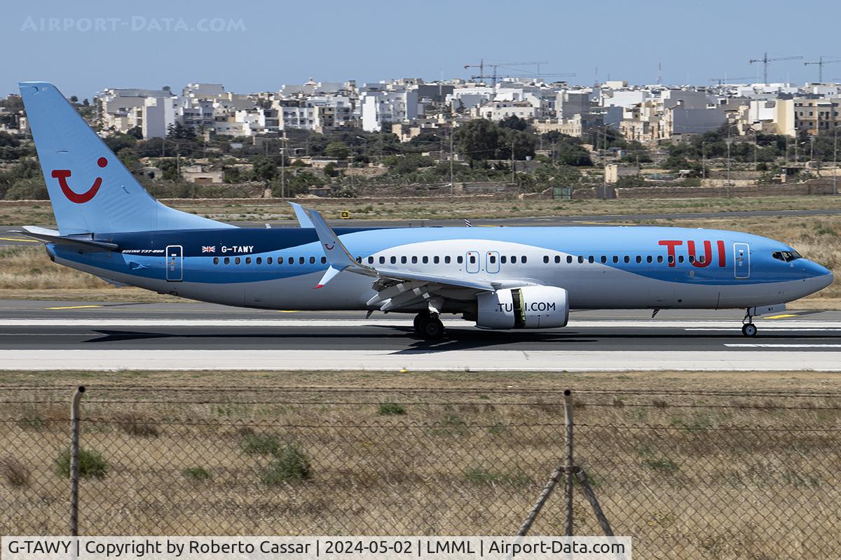 G-TAWY, Boeing 737-8K5 C/N 37246, Runway 31
