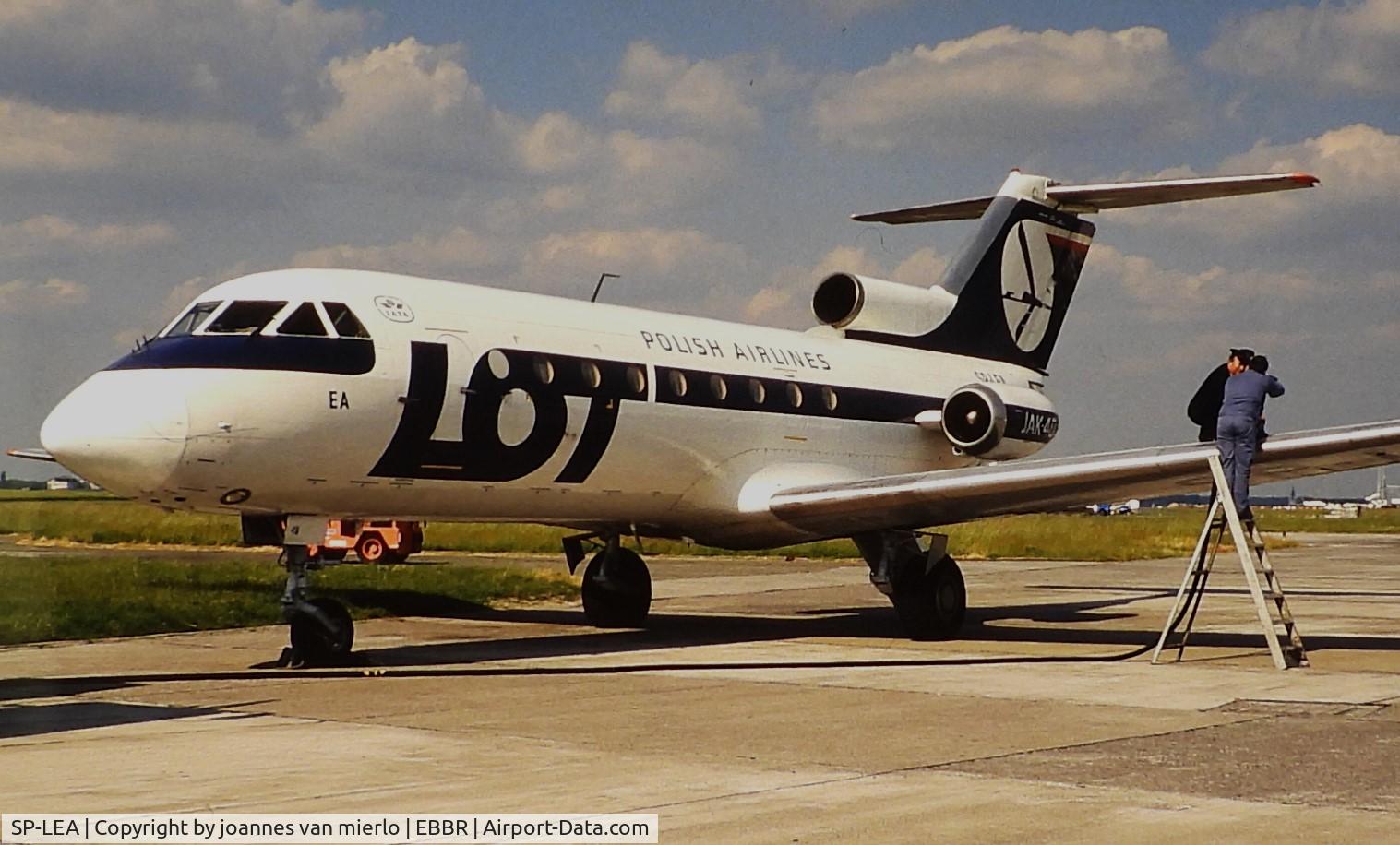 SP-LEA, Yakovlev Yak 40 C/N 00000000000, ex-slide