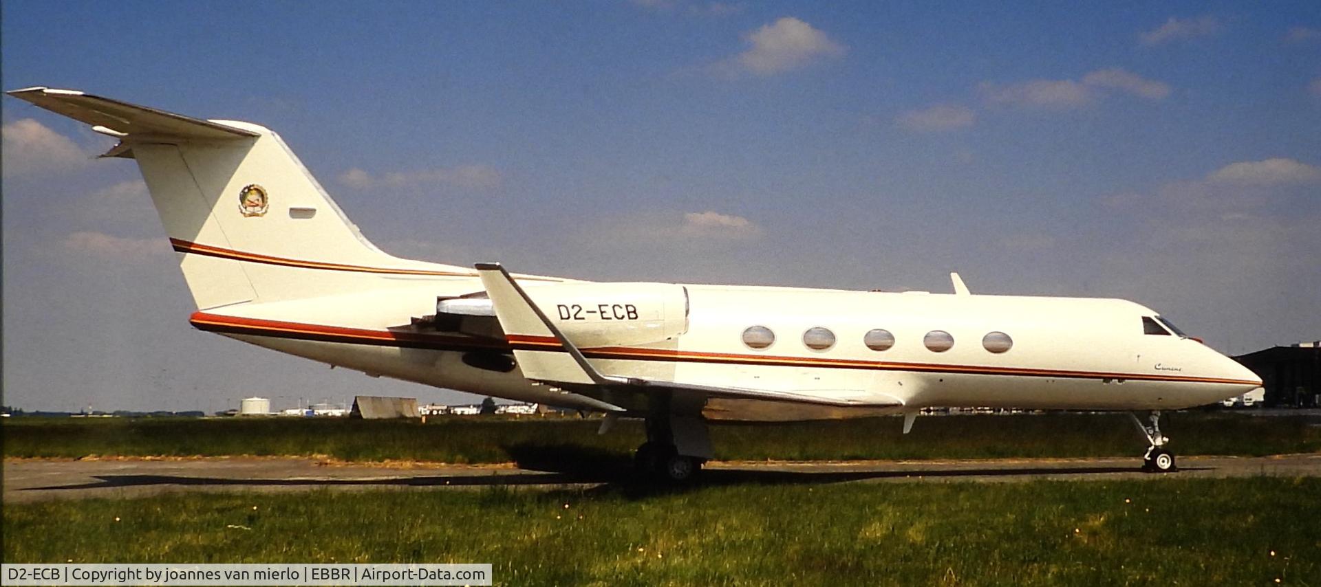 D2-ECB, 1986 Grumman G1159A Gulfstream III C/N 474, ex-slide