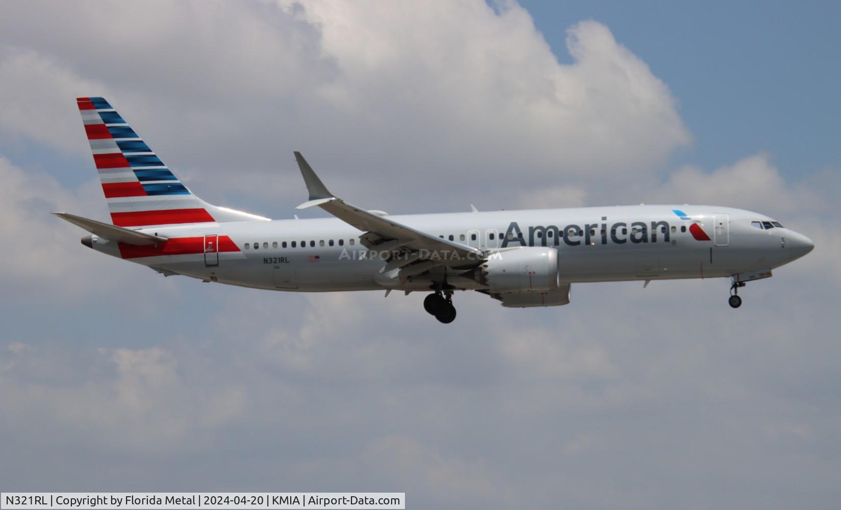 N321RL, 2018 Boeing 737-8 MAX C/N 44452, AAL 737-8 zx PLS /MBPV - MIA in from Turks and Caicos