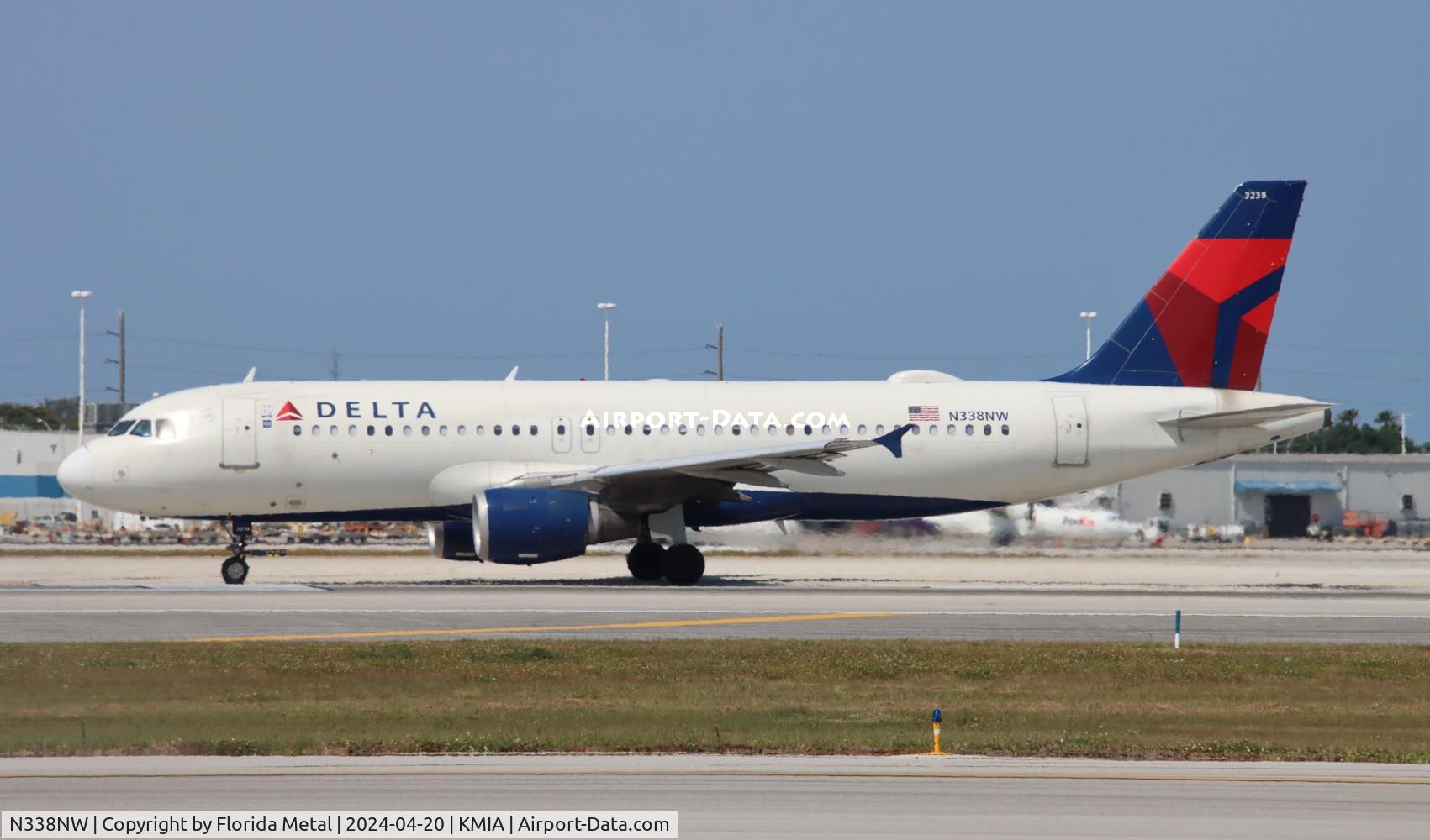 N338NW, 1992 Airbus A320-212 C/N 360, DAL A320 zx MIA-MSP