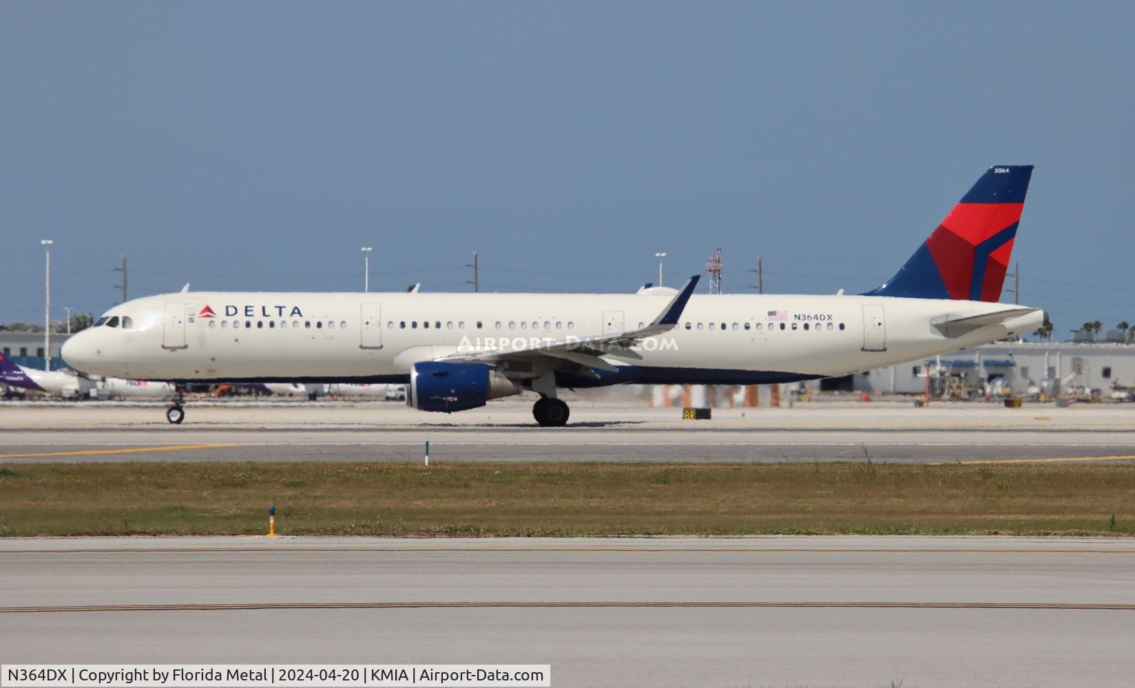 N364DX, 2018 Airbus A321-211 C/N 8530, DAL A321 zx MIA-LGA