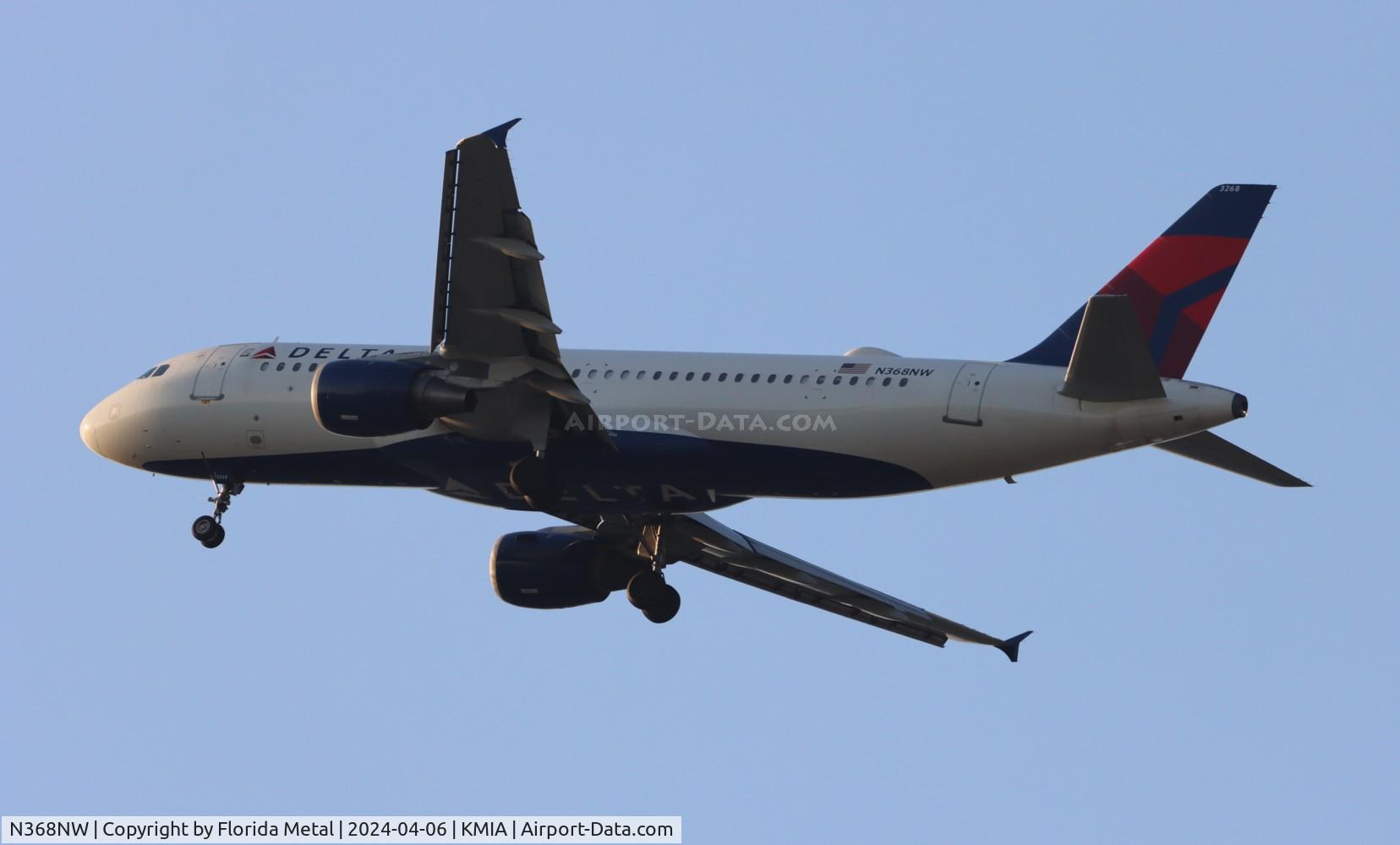 N368NW, 1999 Airbus A320-212 C/N 0996, DAL A320 zx MSP-MIA