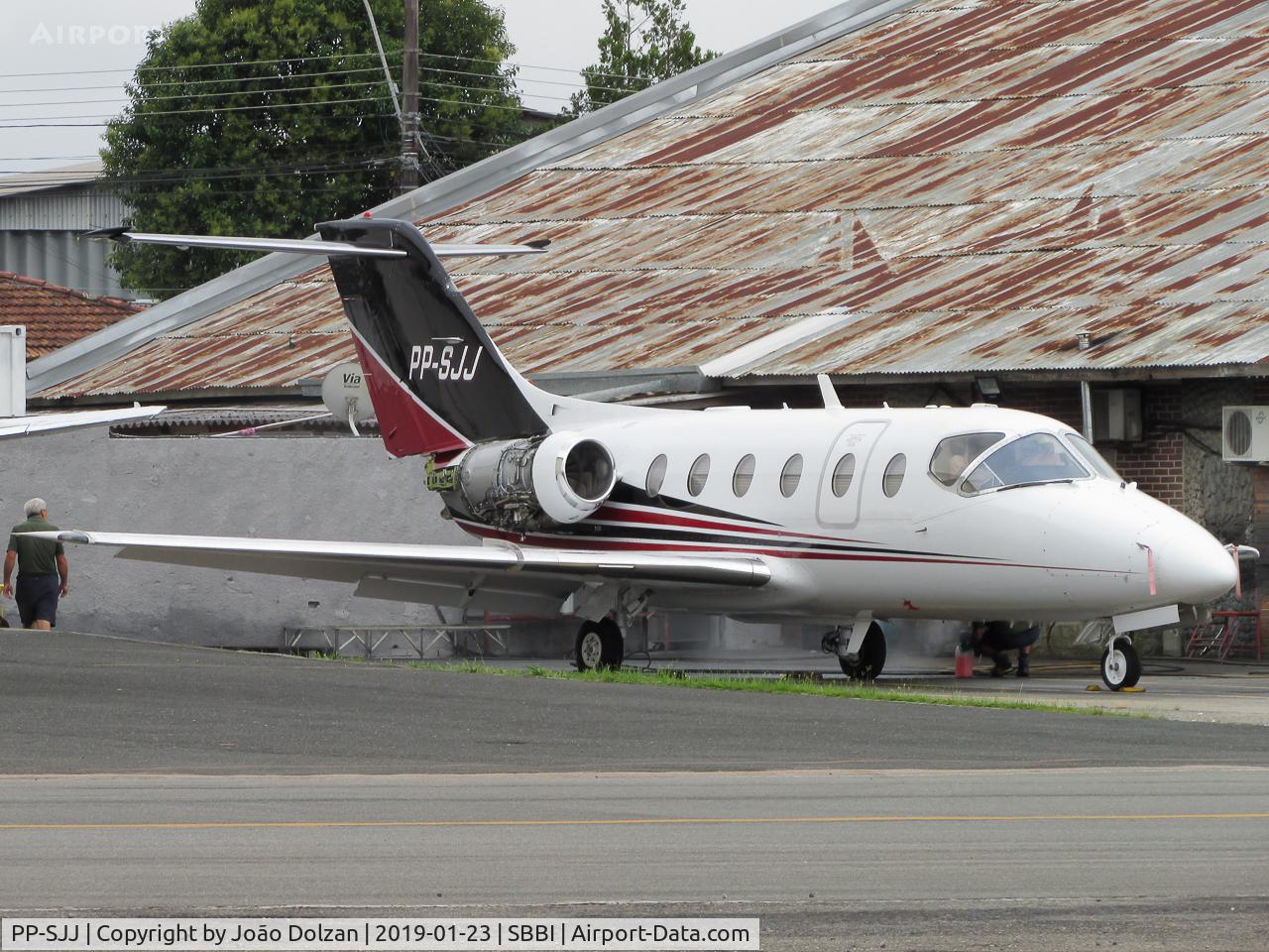 PP-SJJ, 1998 Beechcraft 400A Beechjet C/N RK-204, Under maintenance. Former N2357K, I-ASER.