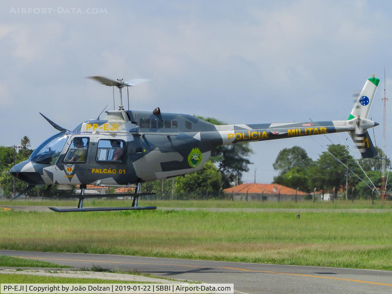 PP-EJI, 1992 Bell 206B-3 JetRanger III C/N 4225, Landing at BPMOA hangar.
