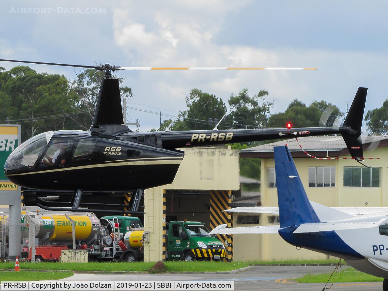 PR-RSB, 2013 Robinson R66 Turbine C/N 0350, Landing at SBBI's general aviation apron.