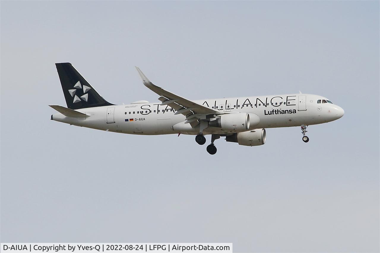 D-AIUA, 2013 Airbus A320-214 C/N 5935, Airbus A320-214, On final rwy 09L, Roissy Charles De Gaulle airport (LFPG-CDG)