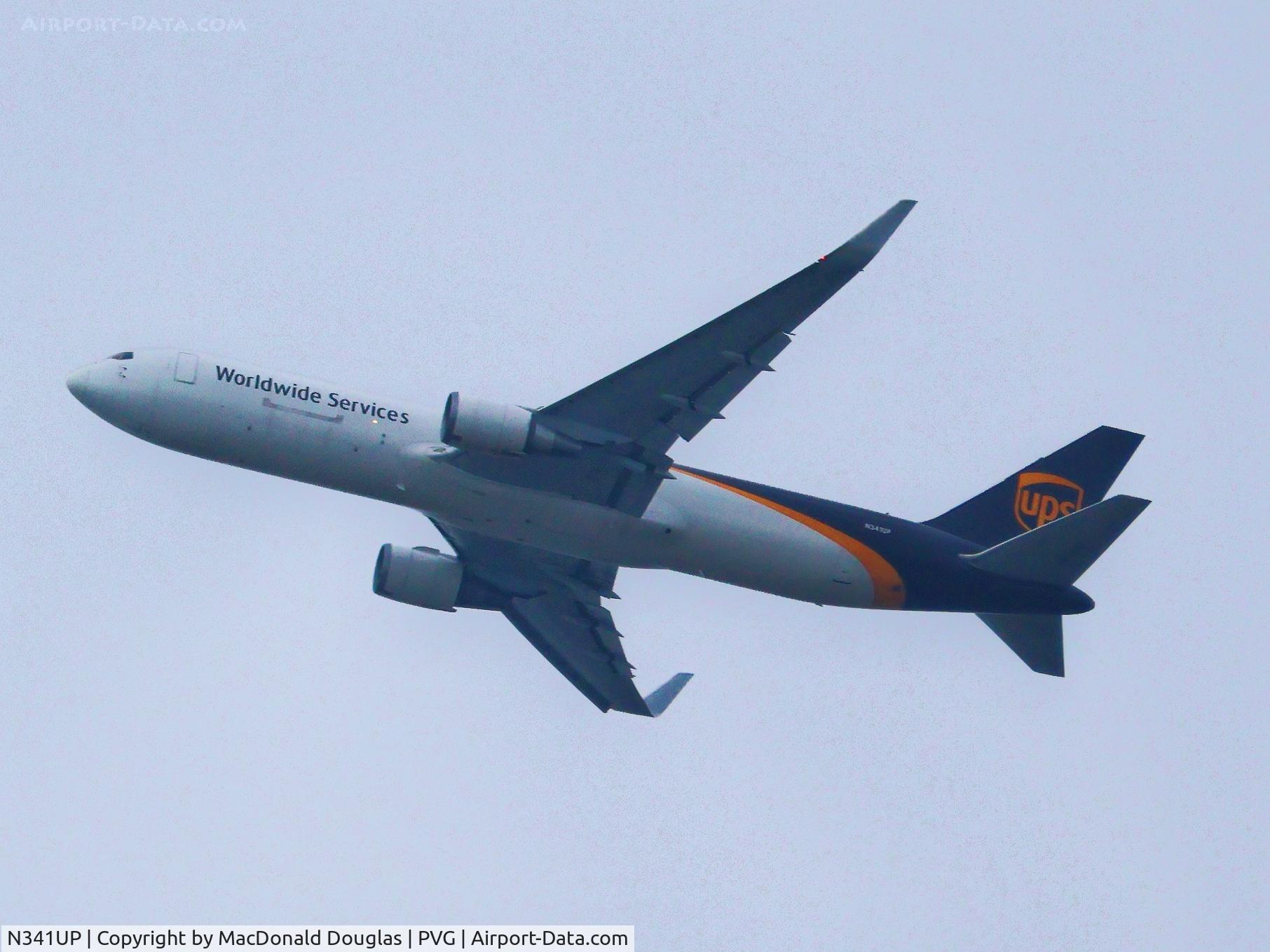 N341UP, 2010 Boeing 767-34AF C/N 37861, N341UP