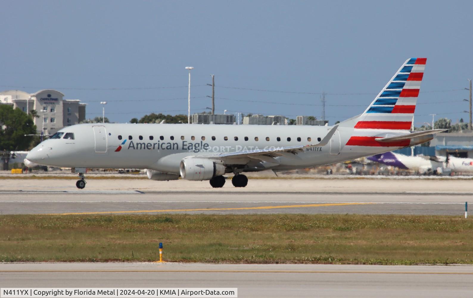 N411YX, 2013 Embraer 175LR (ERJ-170-200LR) C/N 17000374, RPA/AE E175 zx MIA-CVG