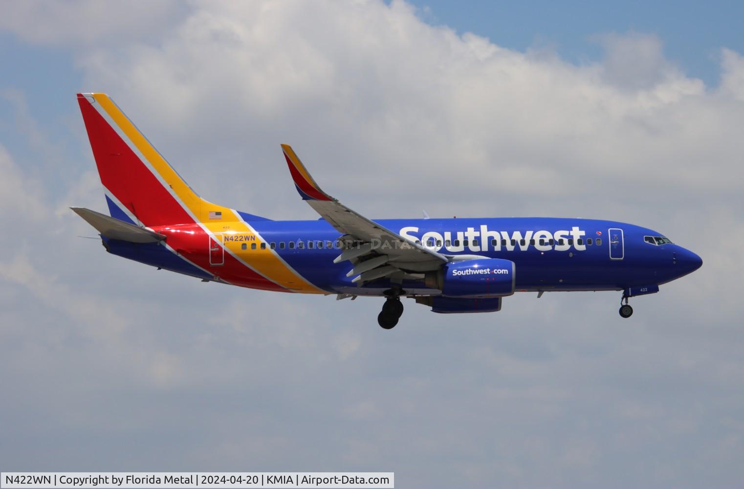 N422WN, 2002 Boeing 737-7H4 C/N 29826, SWA 737 zx AUS-MIA