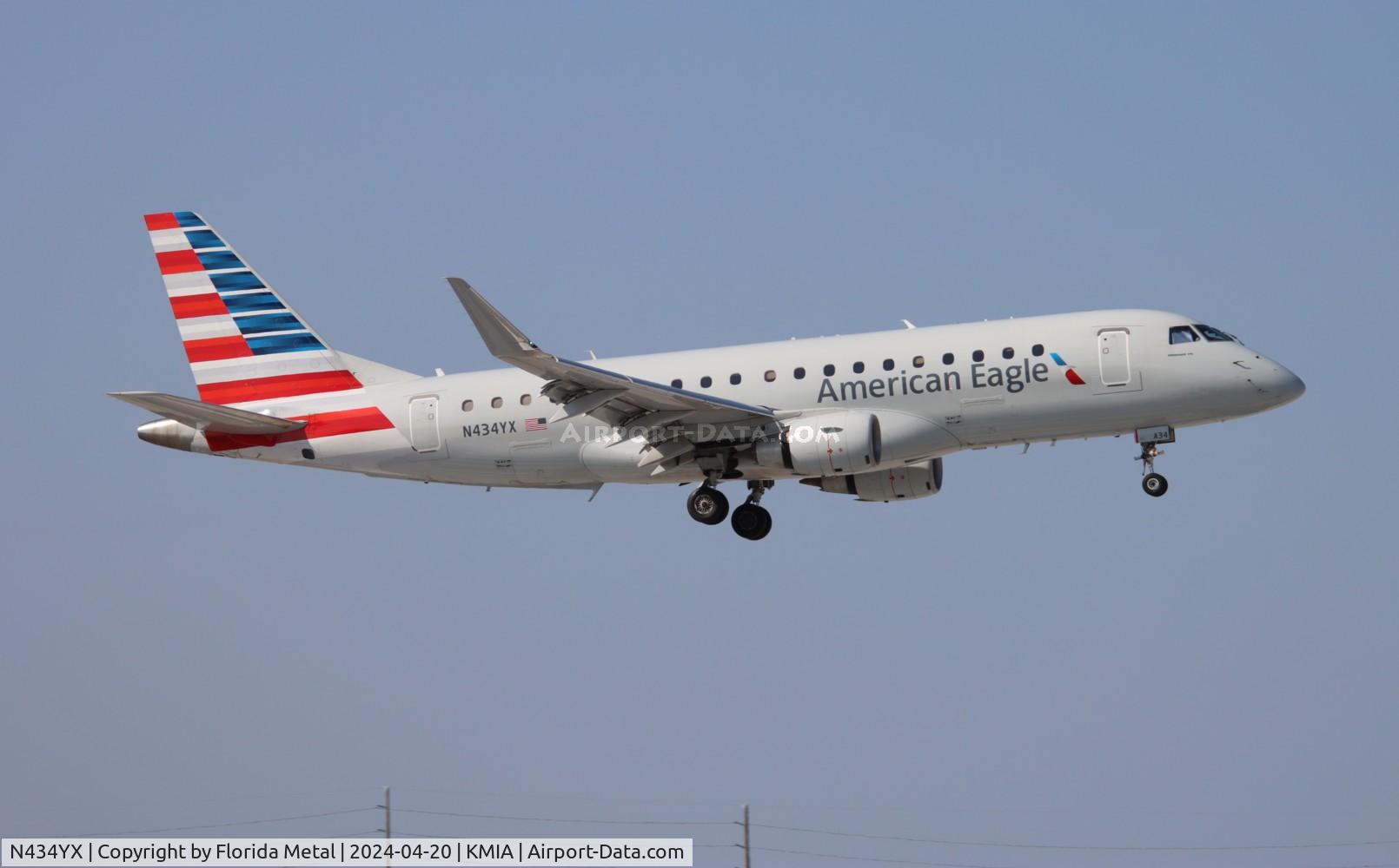 N434YX, 2014 Embraer 175LR (ERJ-170-200LR) C/N 17000418, RPA/AE E175 zx DCA-MIA