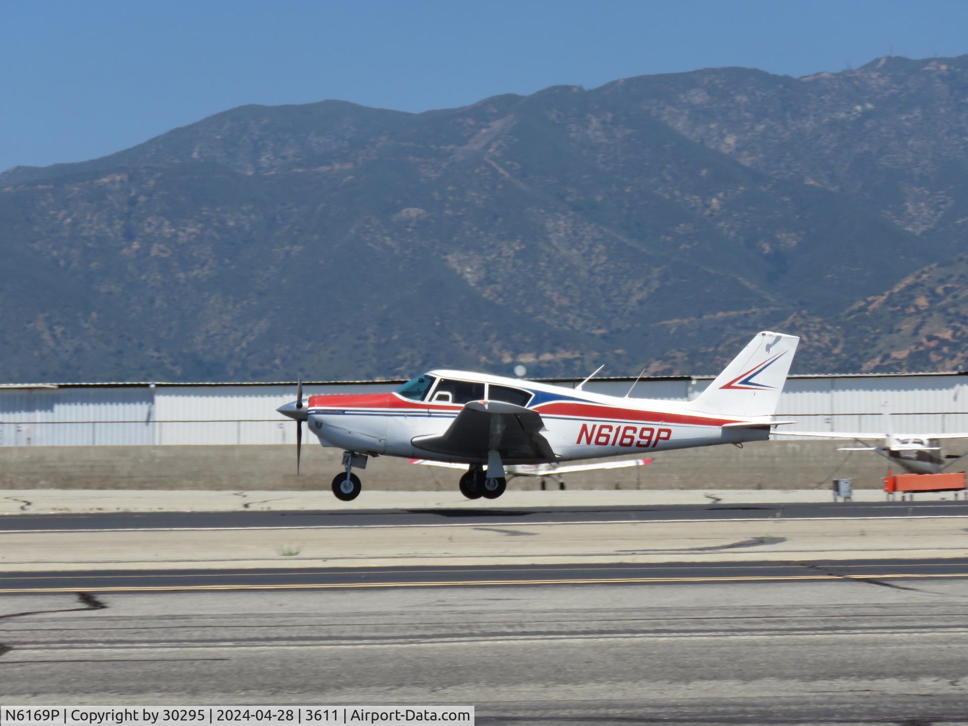 N6169P, 1959 Piper PA-24-250 Comanche C/N 24-1270, Almost down