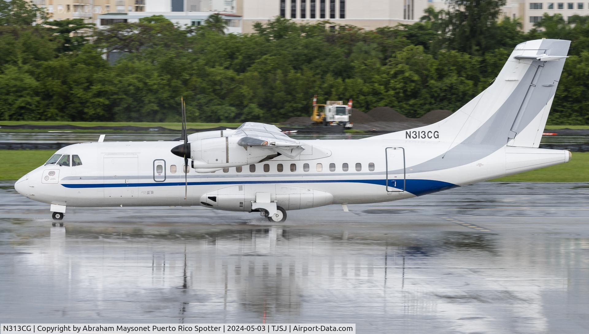 N313CG, 1993 ATR 42-320 C/N 358, Taxing for departure