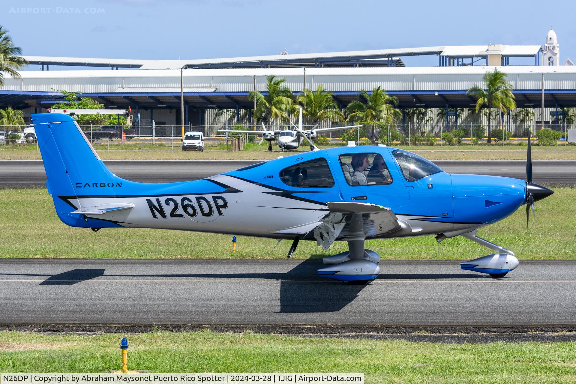 N26DP, Cirrus SR22-GTS Carbon C/N 5138, Taxing for departure