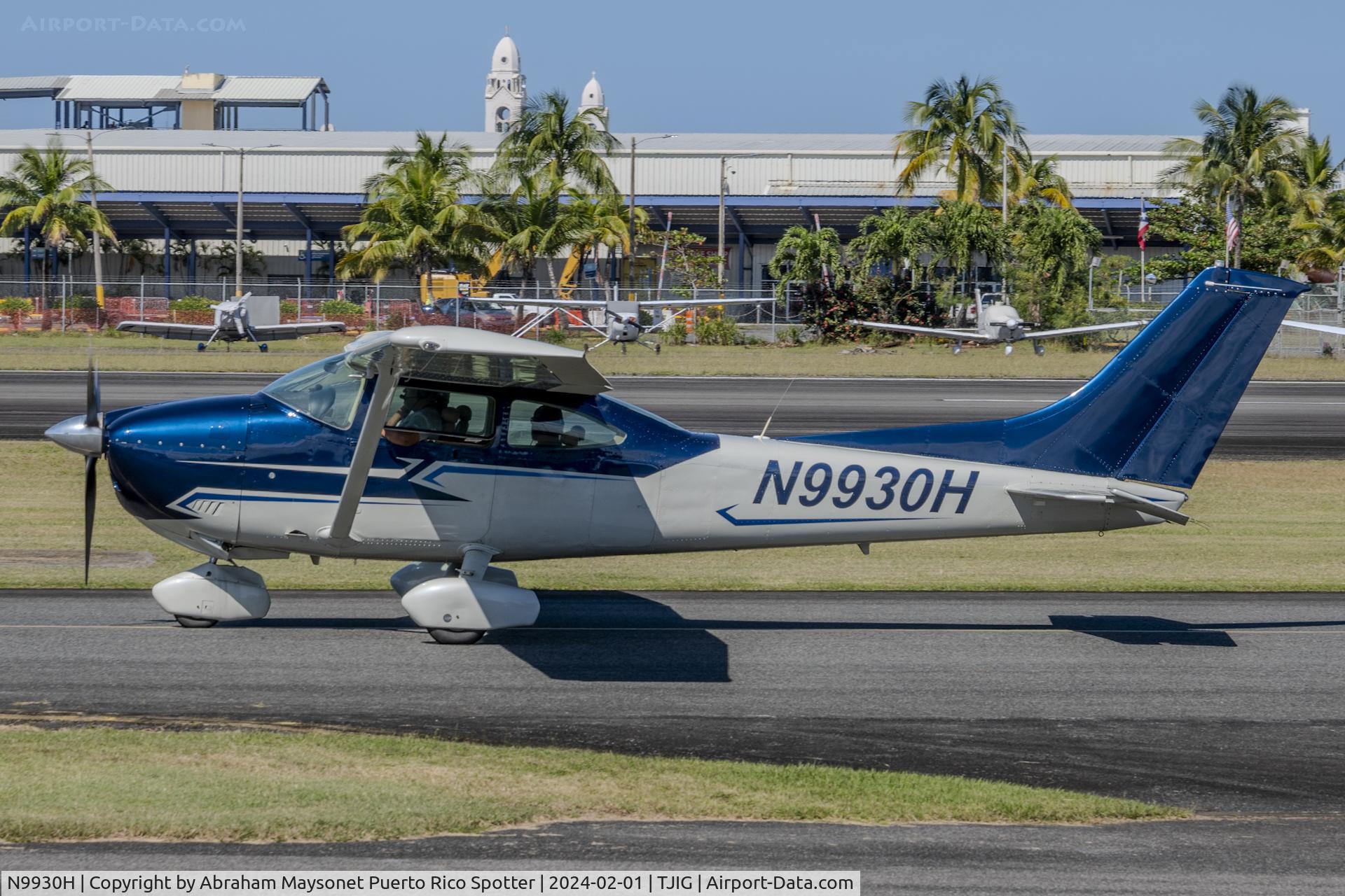 N9930H, 1981 Cessna 182R Skylane C/N 18268121, Taxing for departure on taxiway