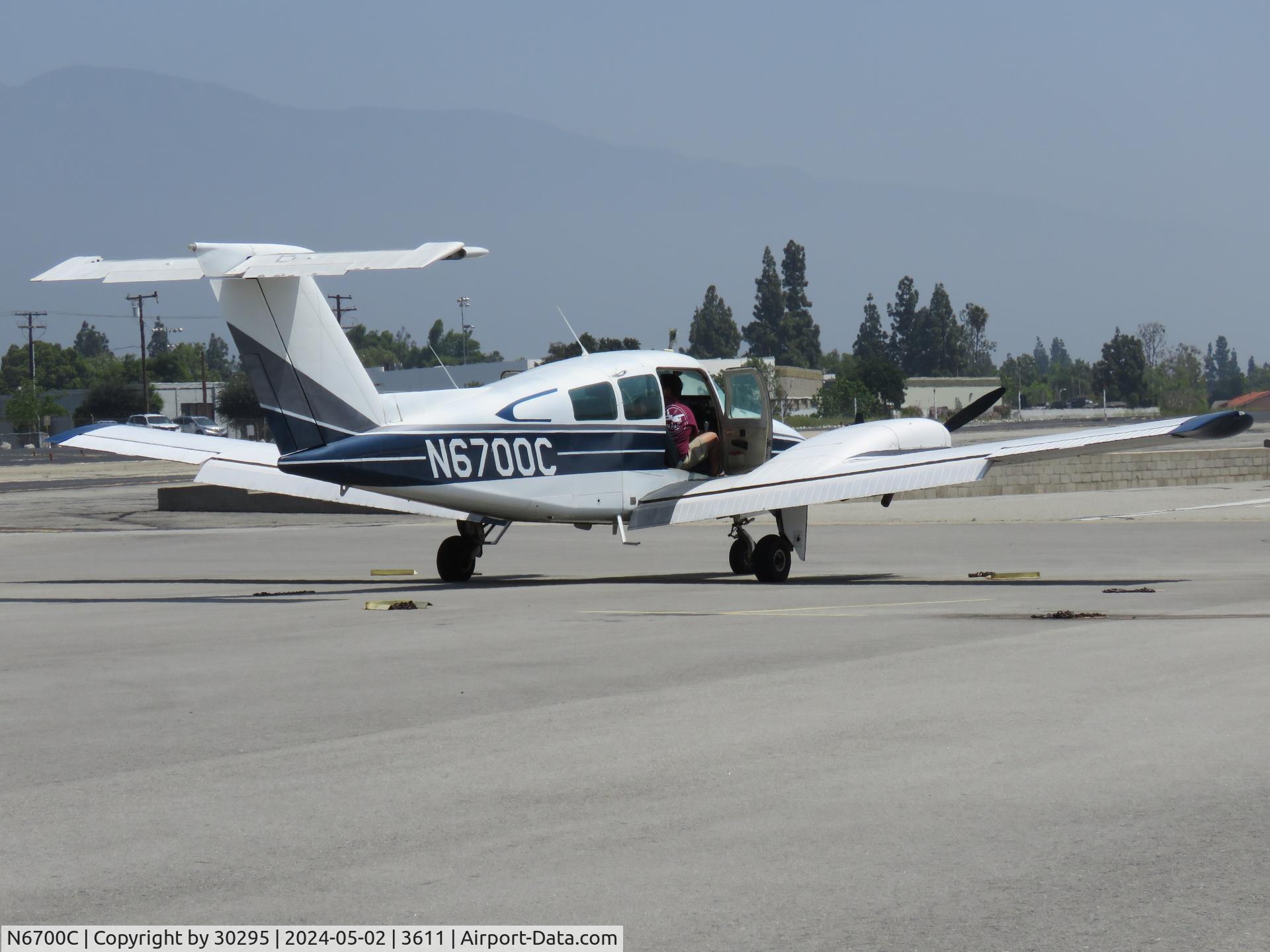 N6700C, 1980 Beech 76 Duchess C/N ME-275, Parking