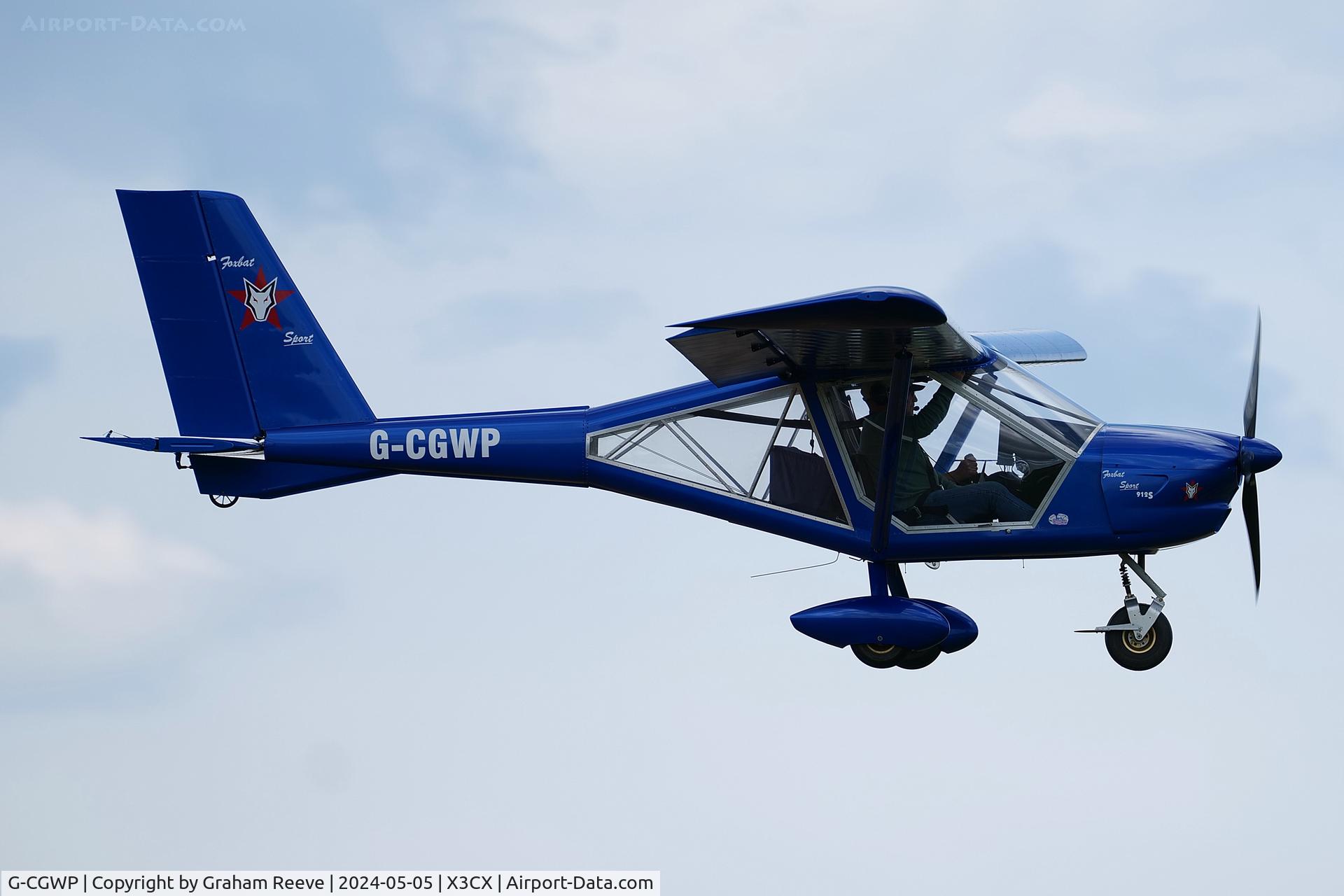 G-CGWP, 2011 Aeroprakt A-22L Foxbat C/N LAA 317A-15070, Landing at Northrepps.