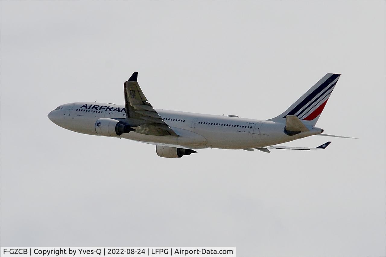 F-GZCB, 2001 Airbus A330-203 C/N 443, Airbus A330-203, Climbing from rwy 08L, Roissy Charles De Gaulle airport (LFPG-CDG)
