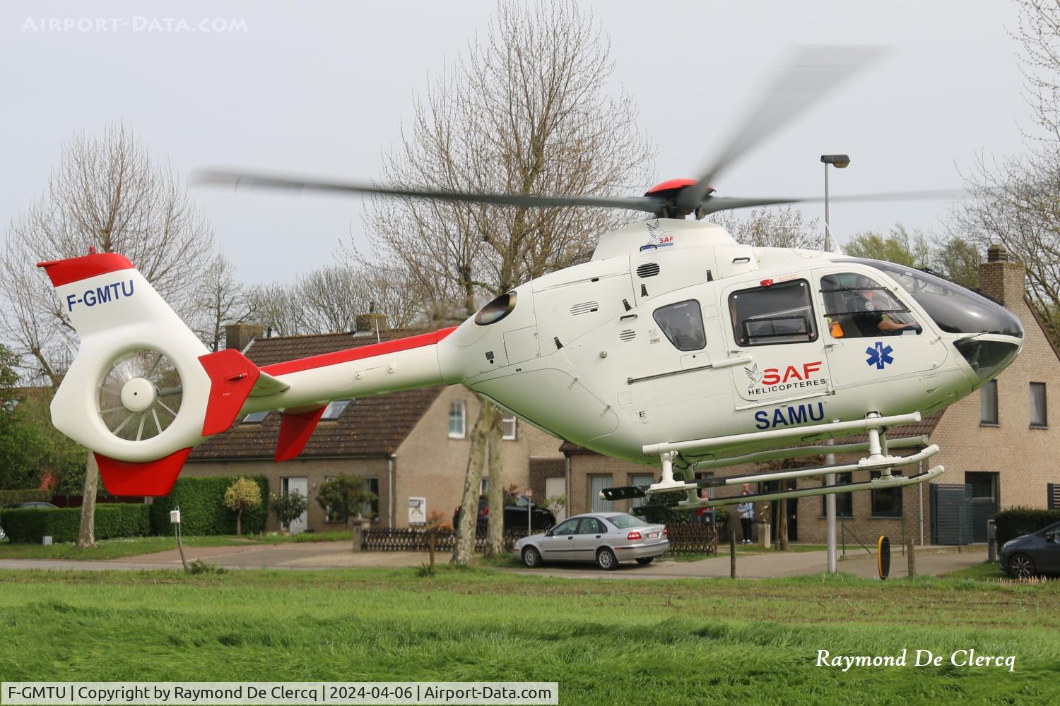 F-GMTU, 1998 Eurocopter EC-135T-1 C/N 0042, MUG-Heli AZ Sint-Jan Brugge takes off in Ghent.